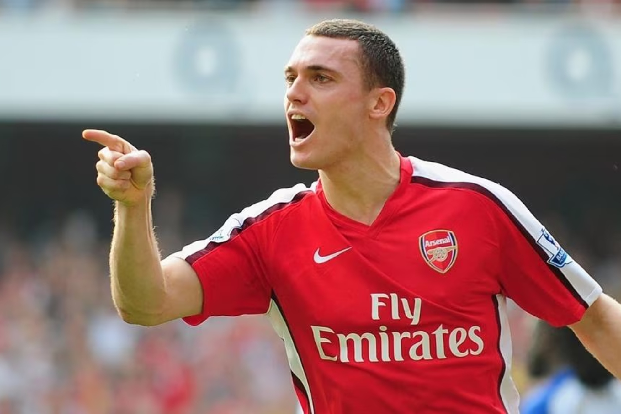 Thomas Vermaelen celebra un gol con el Arsenal.