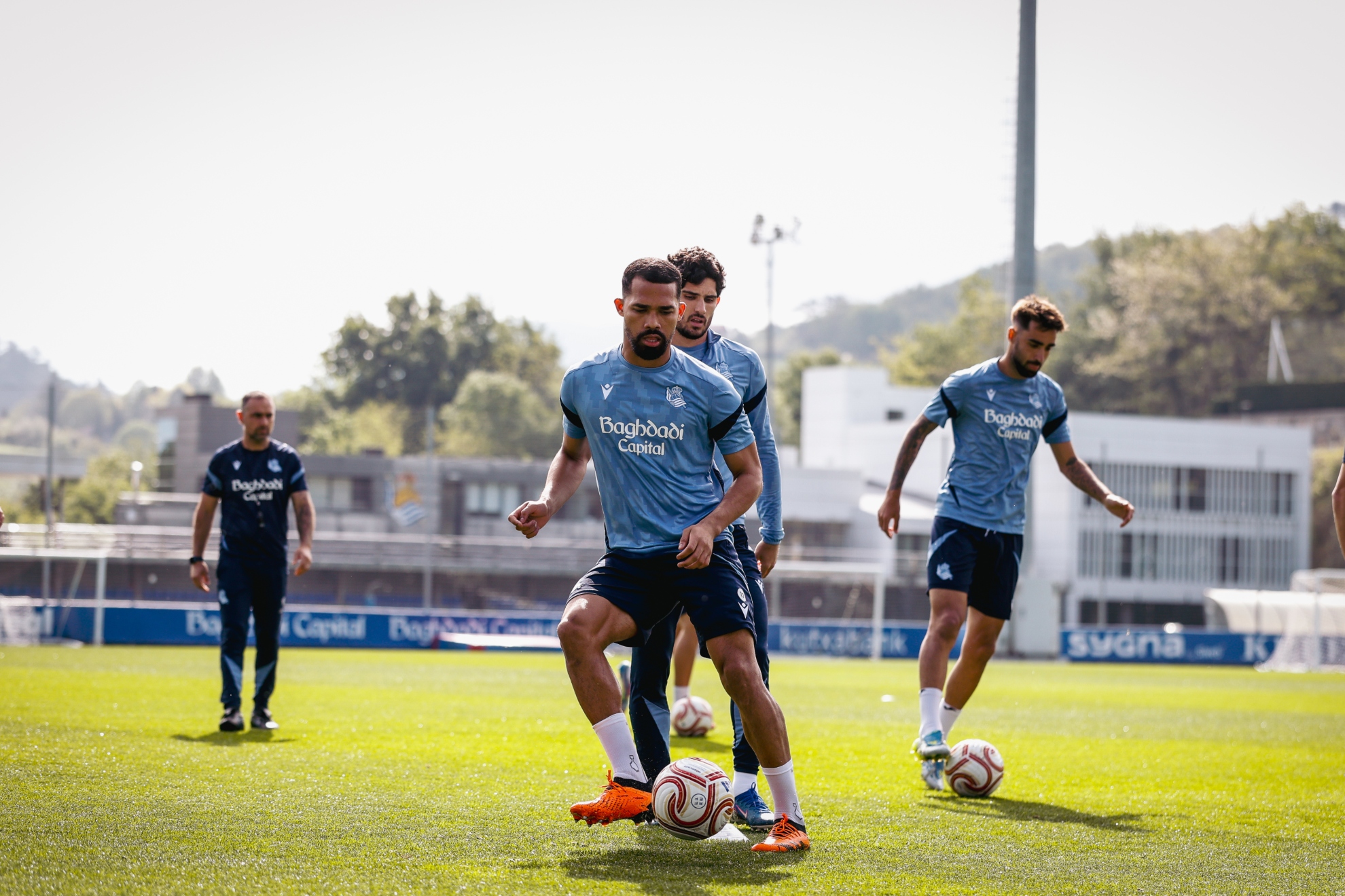 Yangel Herrera, en un entrenamiento con la Real en Zubieta.