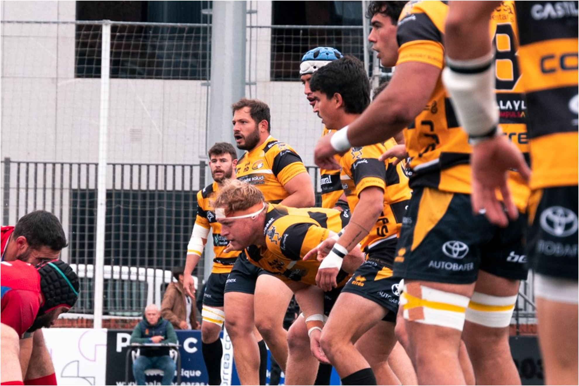 Los jugadores del Recoletas Burgos en su partido ante Ordizia.