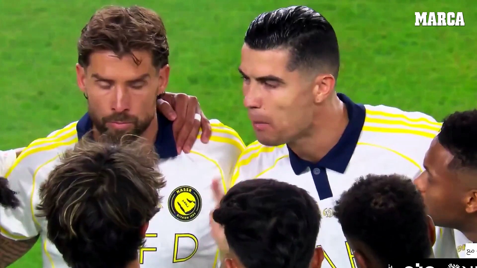El jugador portugués se vistió de auténtico líder en el rondo previo al pitido inicial del partido ante Damak