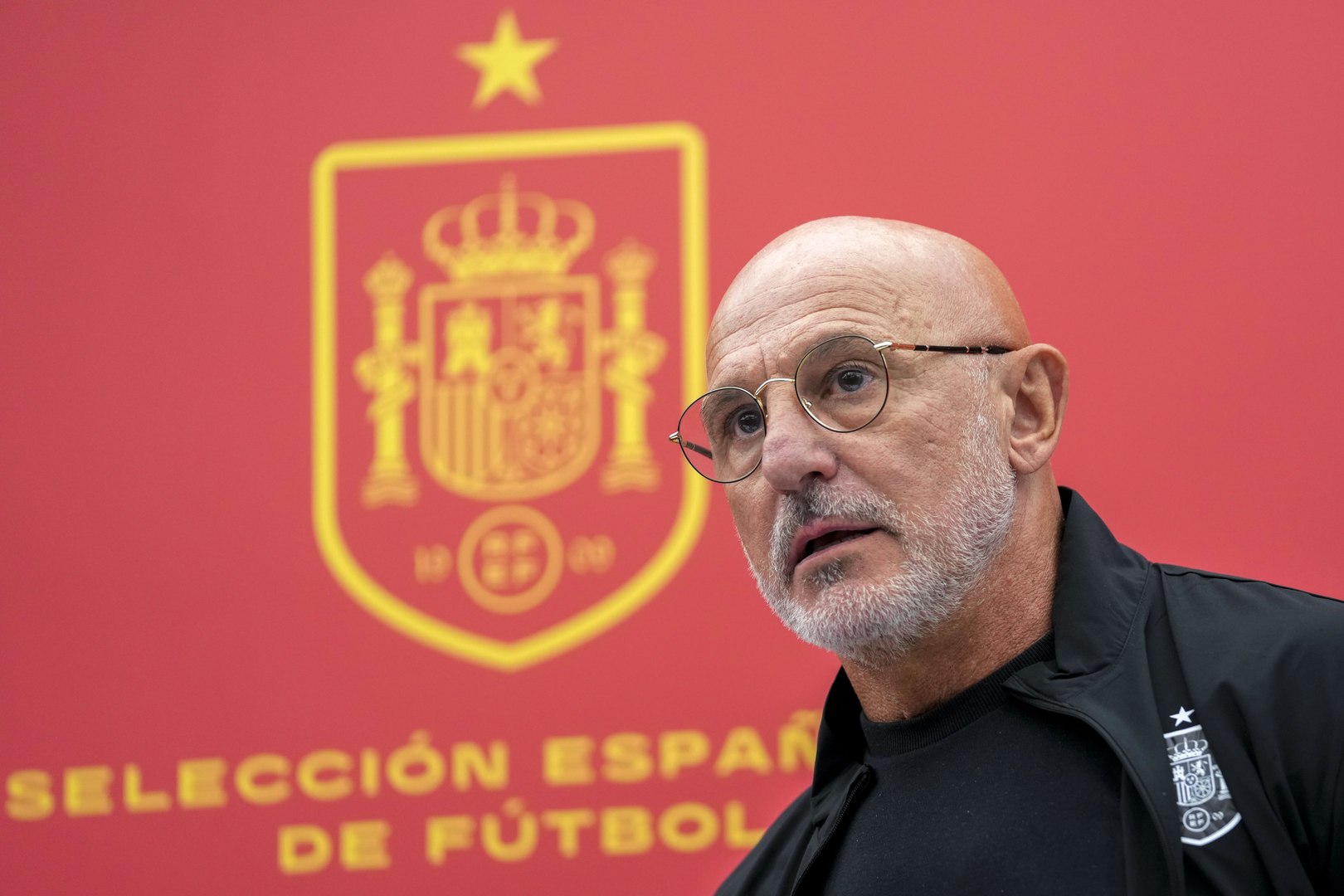 El presentador de La Tribu analiza el ambiente que rodea la inminente convocatoria de España para el Mundial.