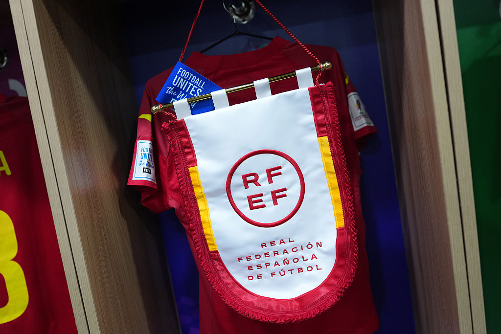 MANILA, PHILIPPINES - DECEMBER 07: The pennant of Spain is displayed inside the Spain dressing room prior to the FIFA Futsal Women's World Cup - Third Place match between Argentina and Spain at PhilSports Arena on December 07, 2025 in Manila, Philippines. (Photo by Aitor Alcalde - FIFA/FIFA via Getty Images)