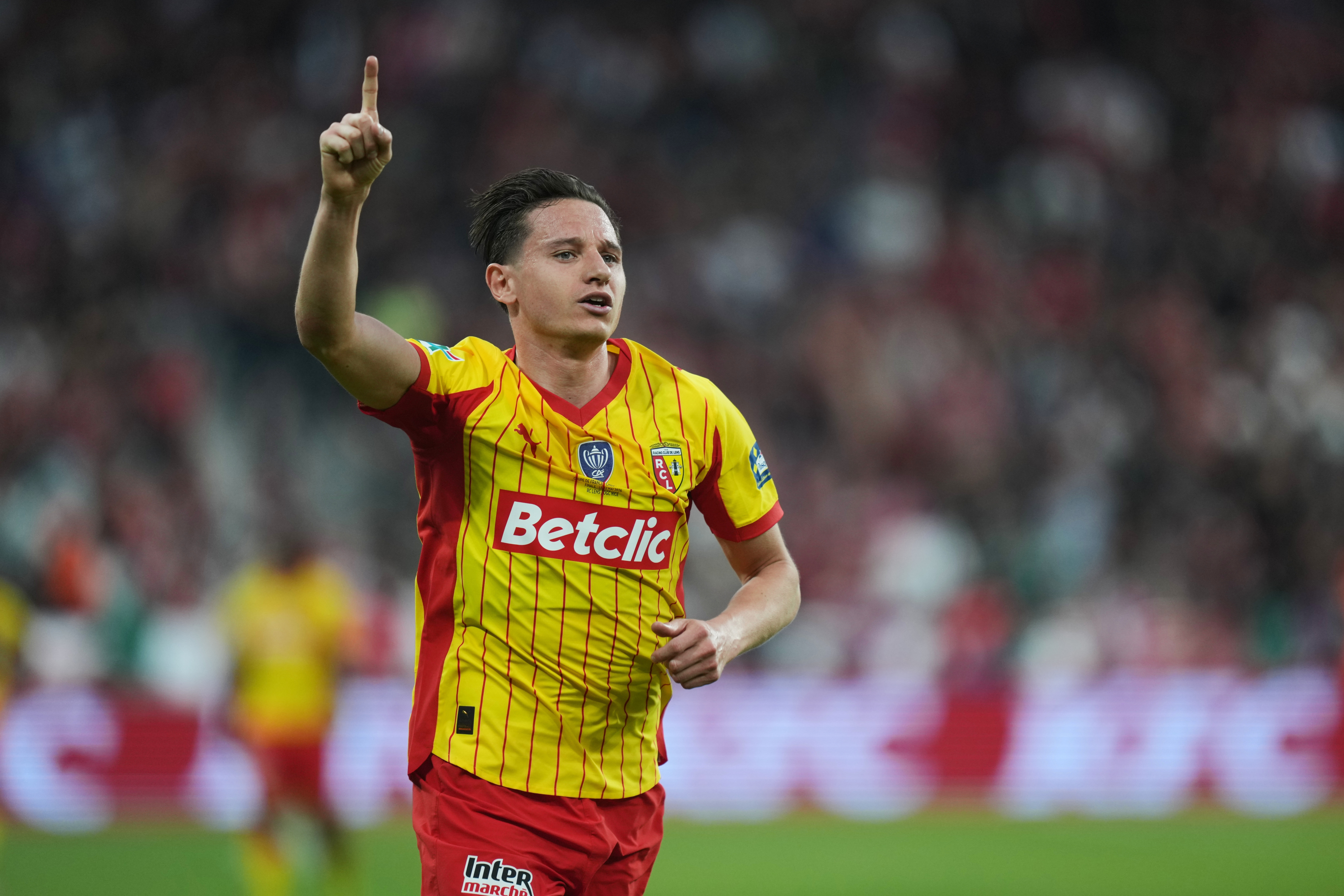 Thauvin celebrates 1-0