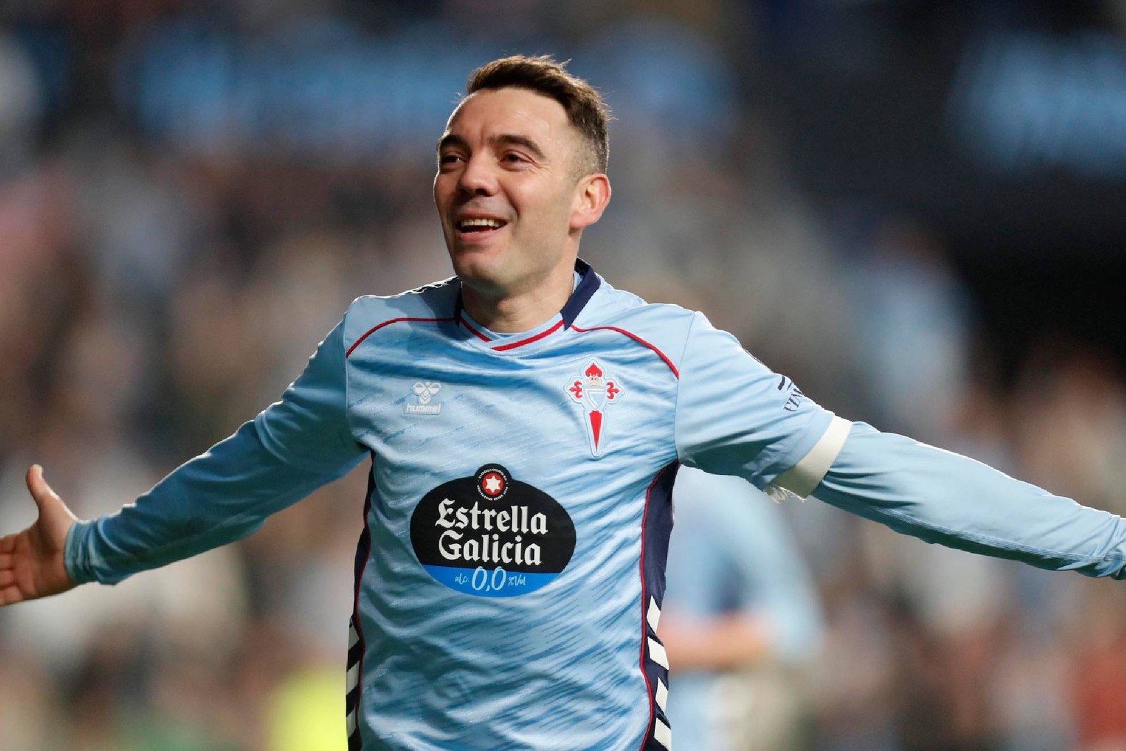 El presentador de La Pizarra elogia a Iago Aspas, tras renovar una temporada con el Celta.
