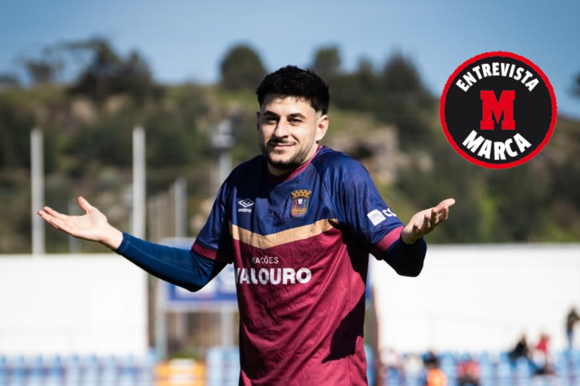 Manu Pozo celebra un gol con el Torreense.