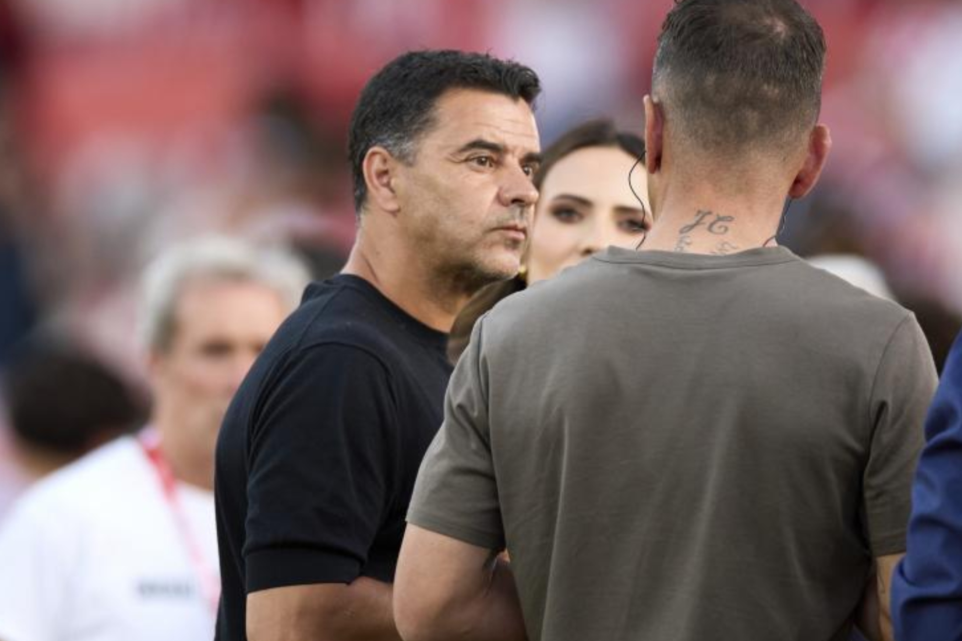 Míchel, entrenador del Girona, atiende a los medios de comunicación.