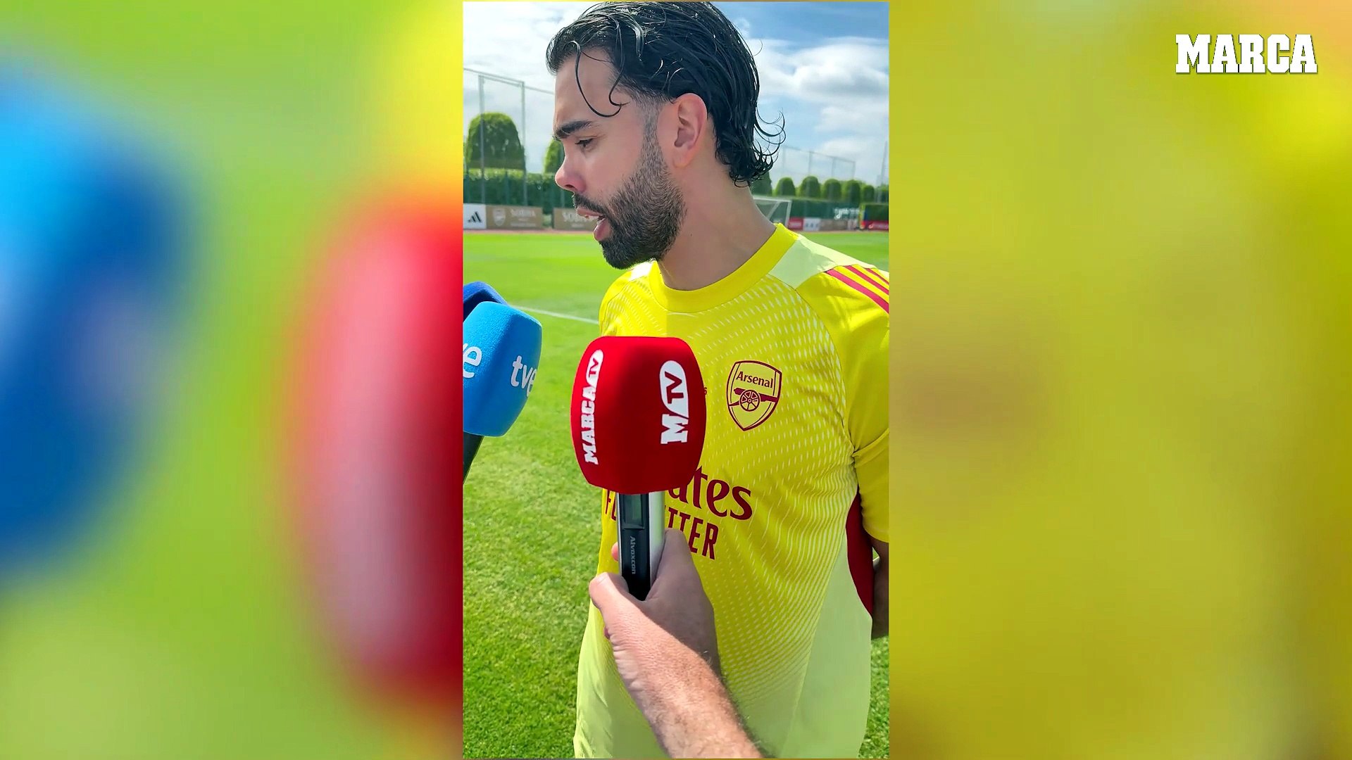 David Raya, portero del Arsenal, sobre el estilo de su equipo: "Tener tantas porterías a cero nos ayuda a ganar pero también somos un equipo atacante y nos gusta jugar al fútbol"
