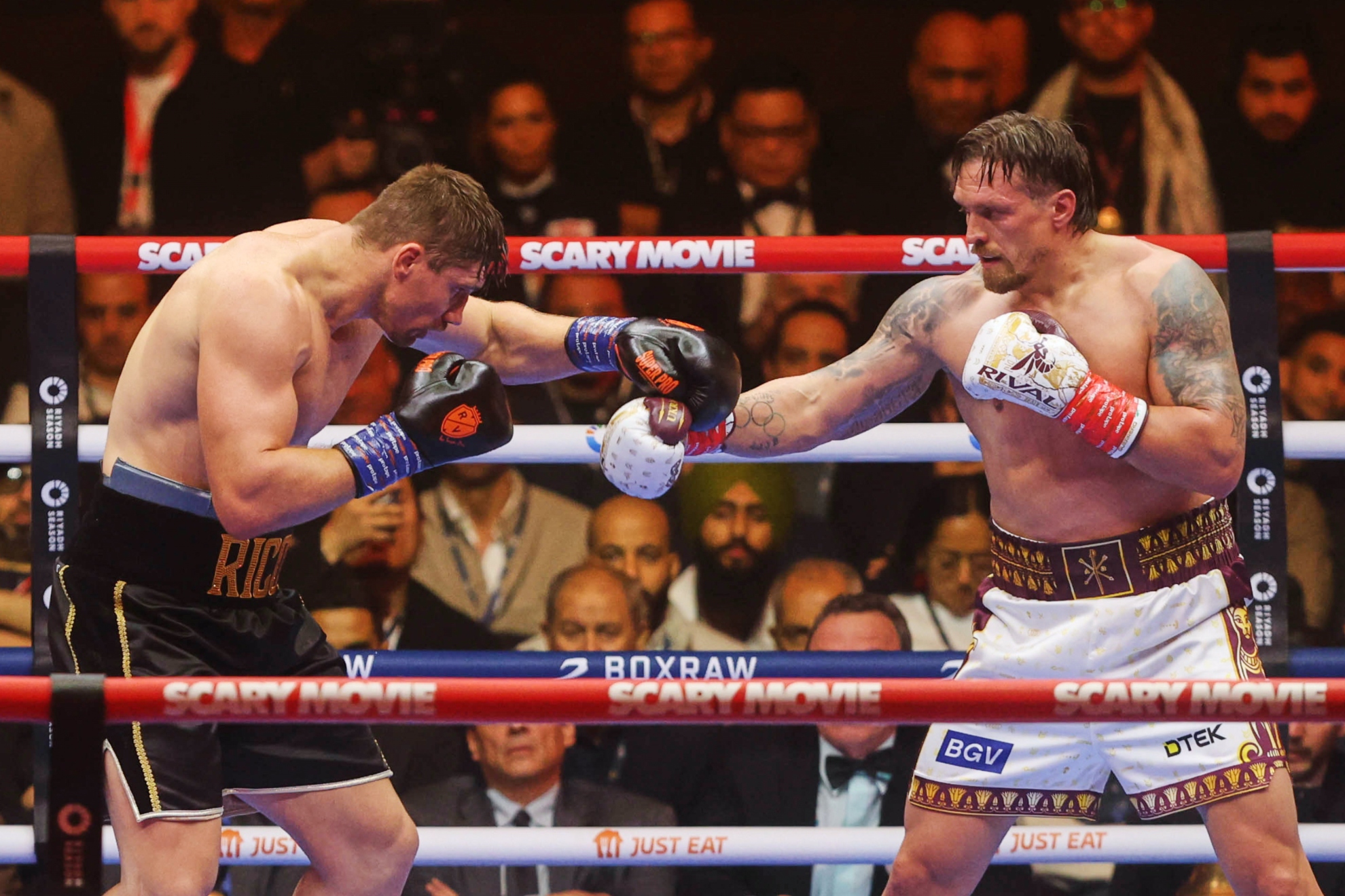 Rico Verhoeven y Oleksandr Usyk.