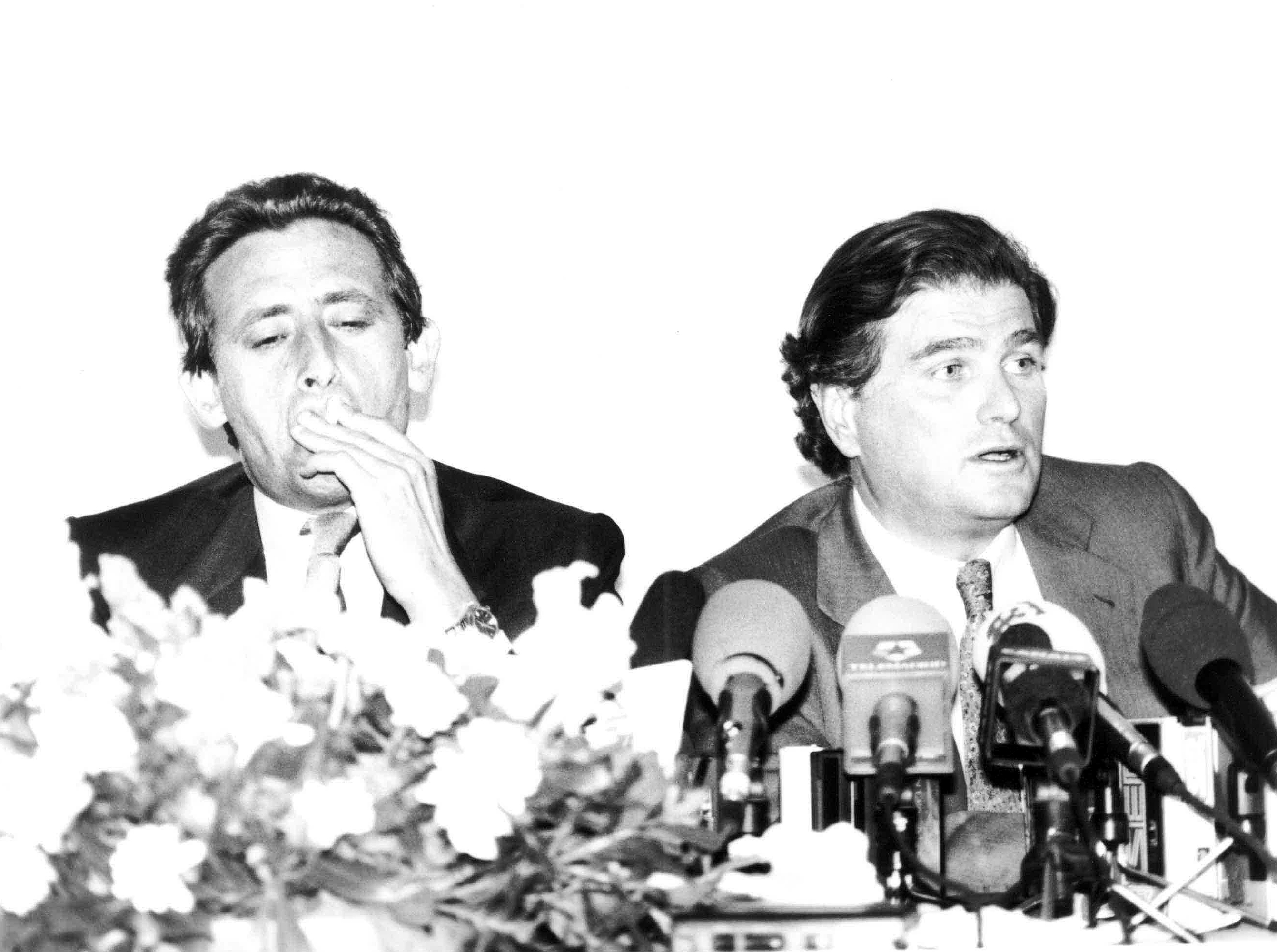 Alfonso Ussía y Ramón Calderón, en un acto para las elecciones del 91.