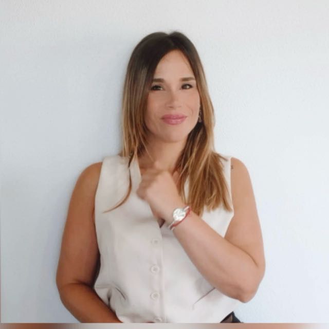 Sara Manzaneque, coach experta en relaciones y duelo.
