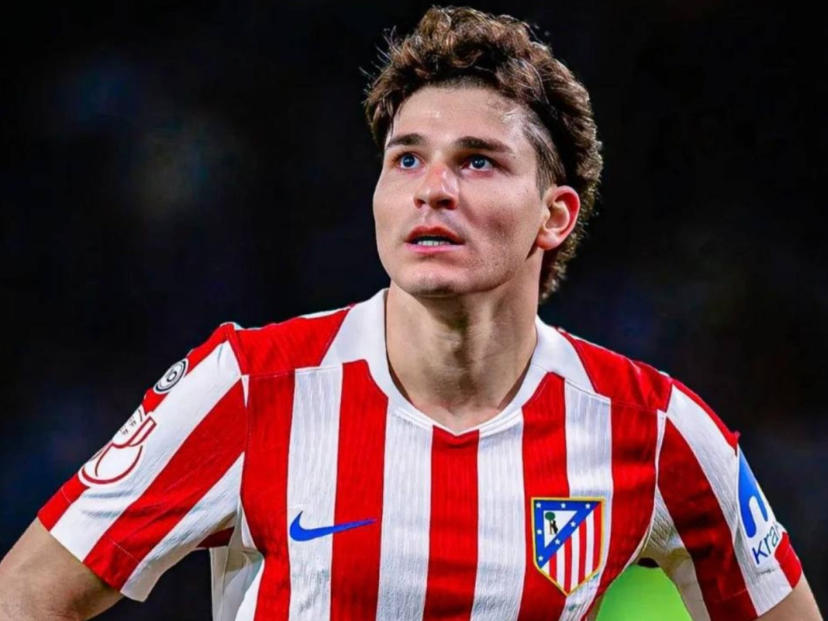 Julián Álvarez, and the unknown about his future