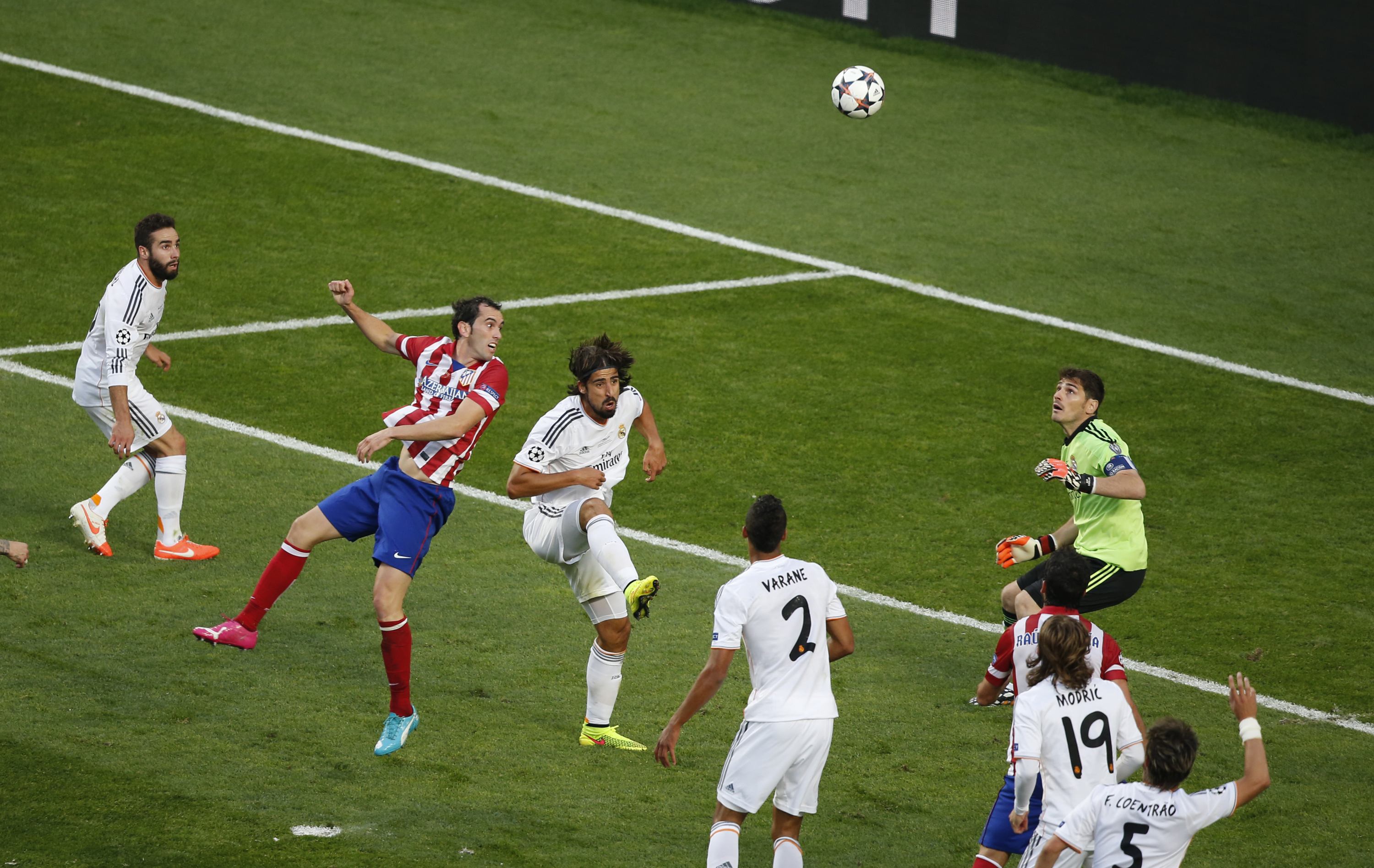 Godín's goal in the final against Real Madrid.