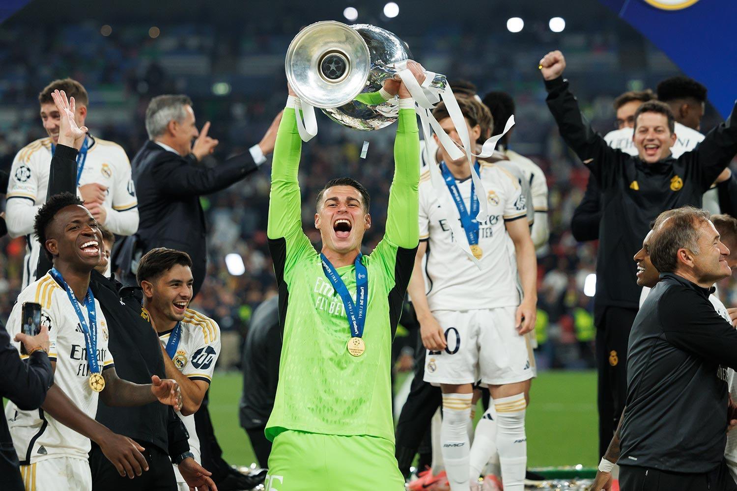 Kepa lifting the Champions League