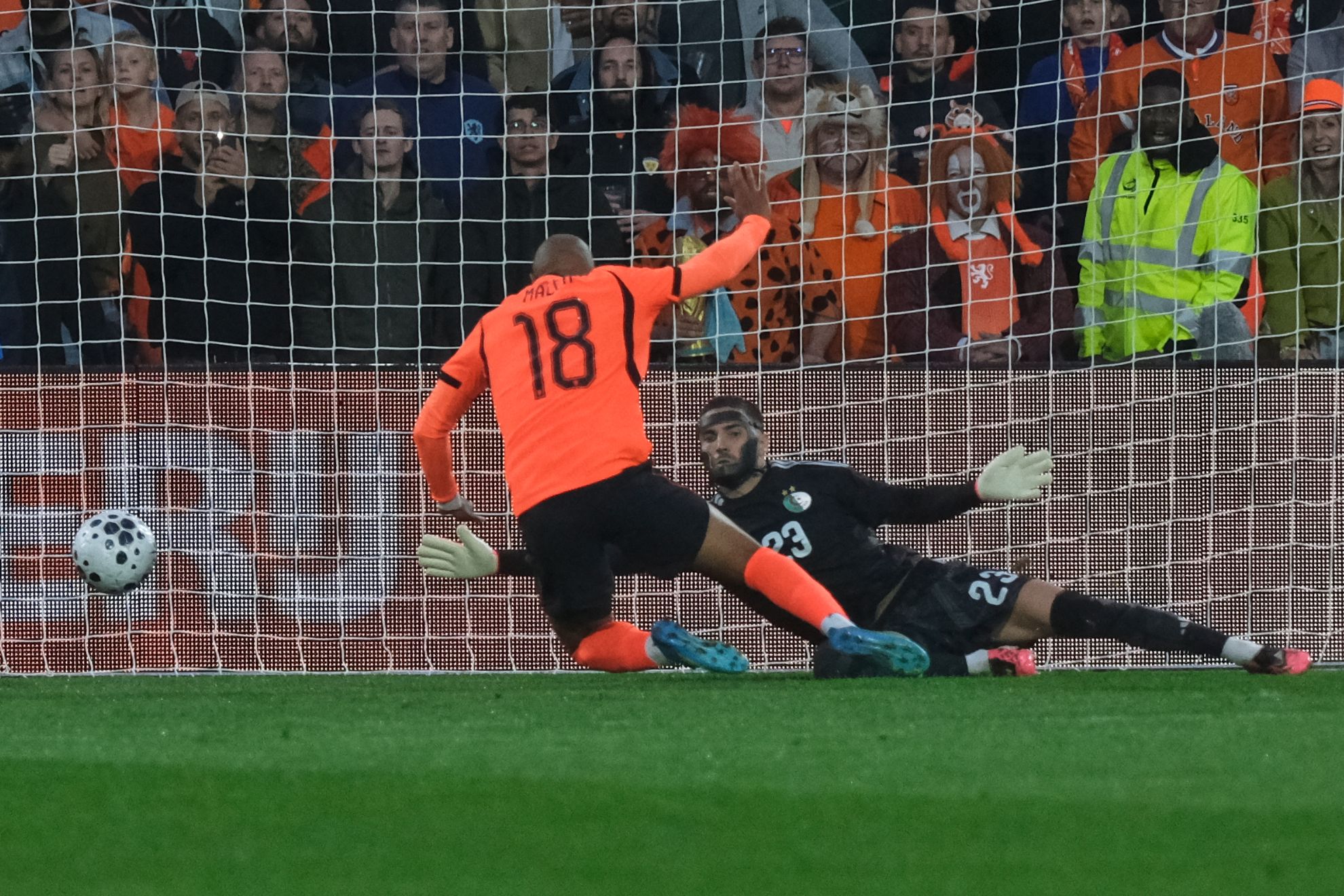 Países Bajos se estrella contra Luca Zidane y Hadj Moussa frotó la ...