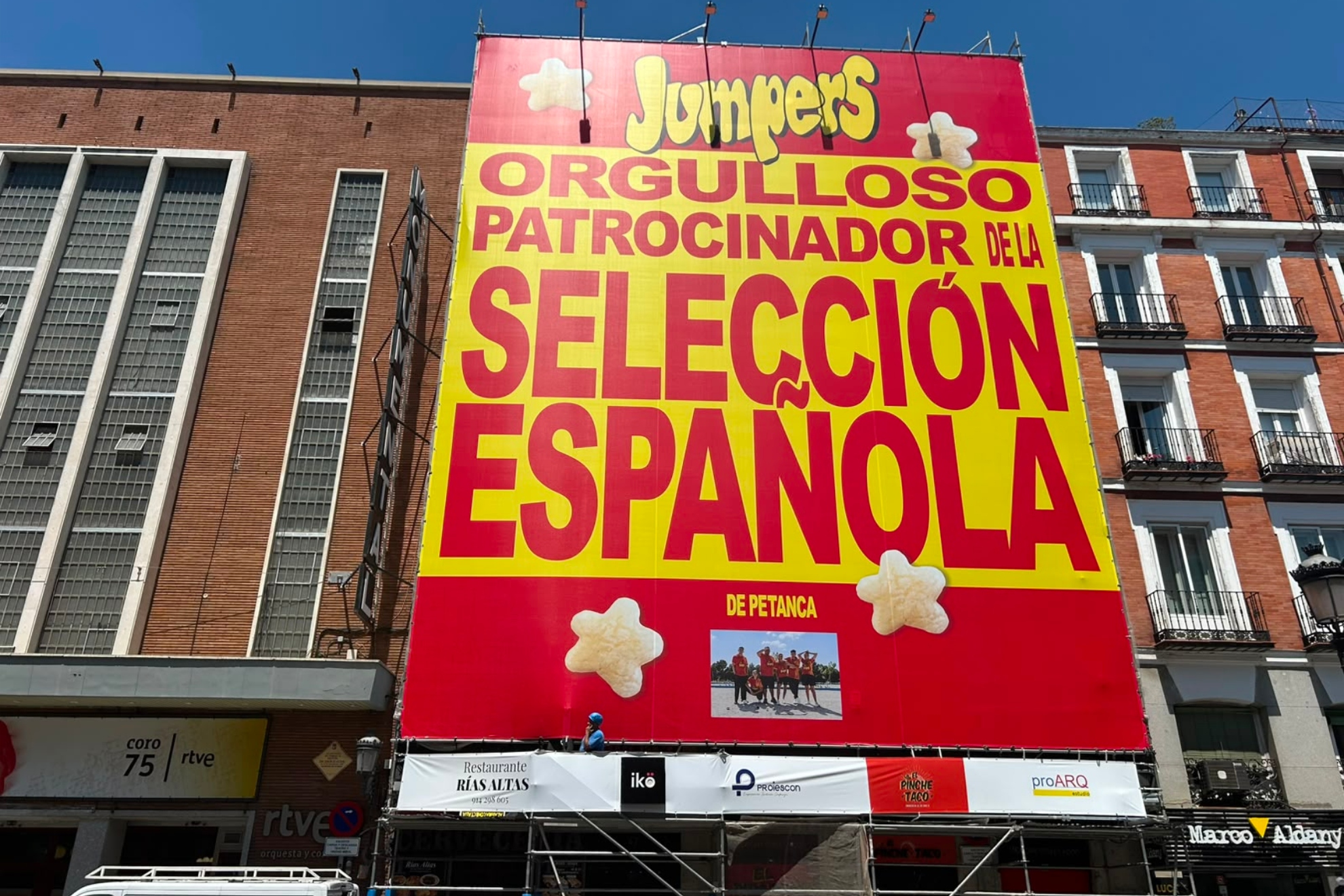 Así luce la lona.