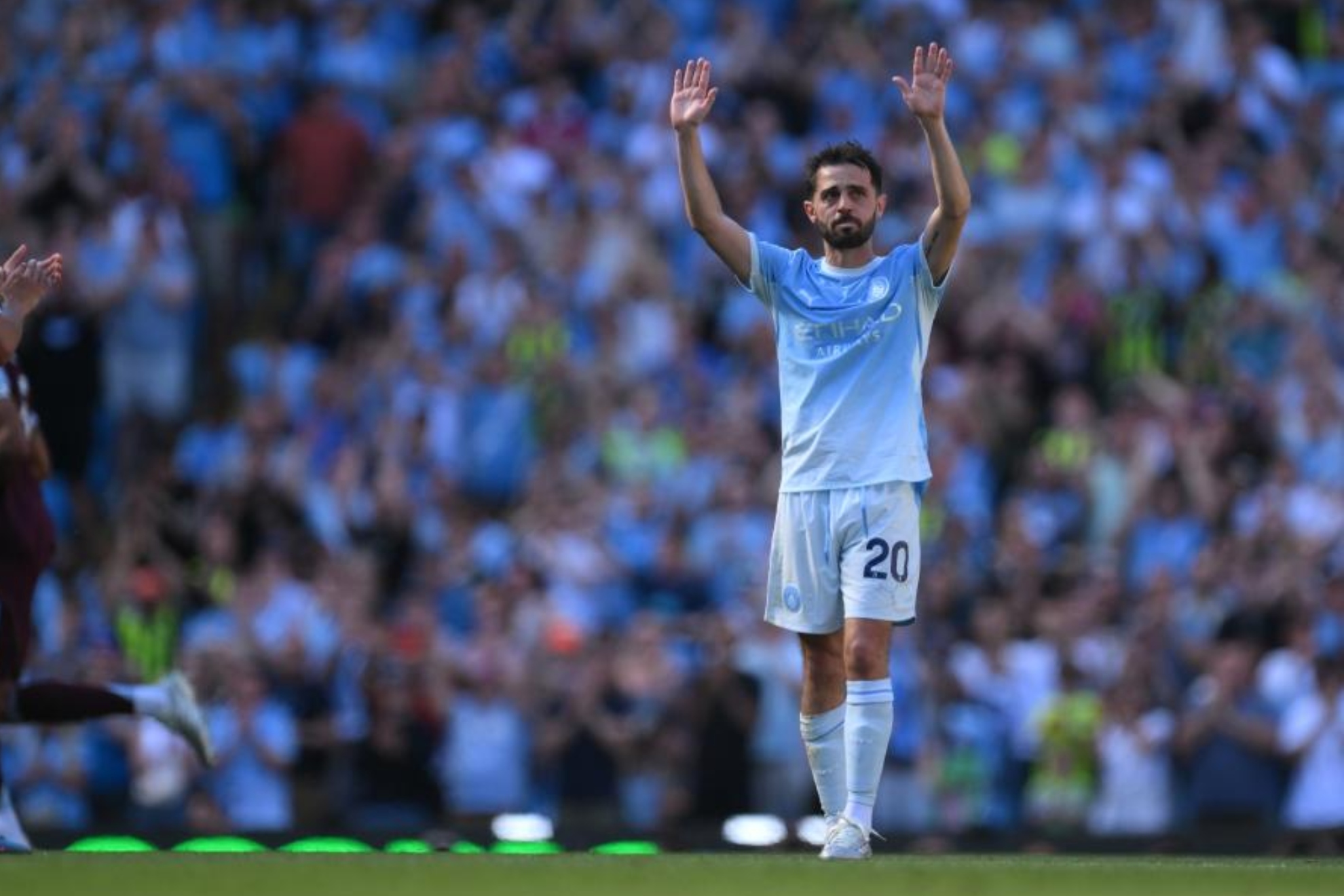 Bernardo Silva en su despedida del Manchester City.