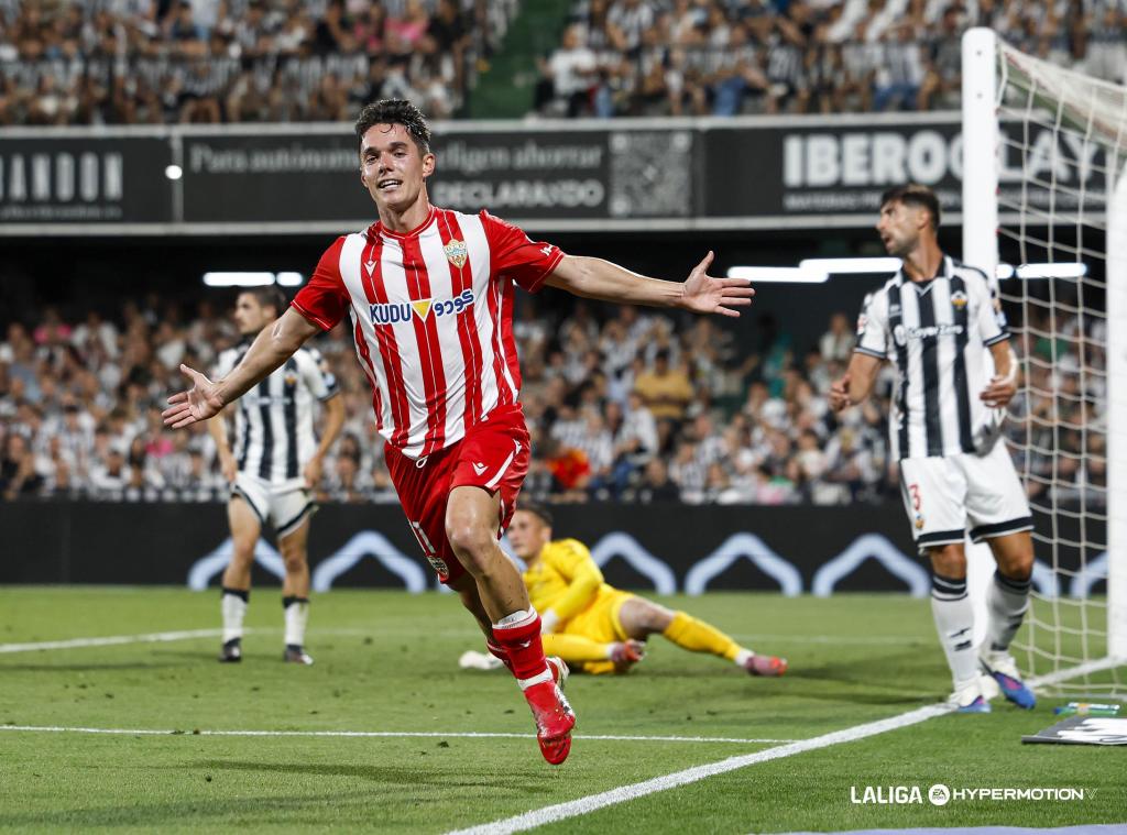 Arribas celebra su gol ante el Castellón, 1-1.