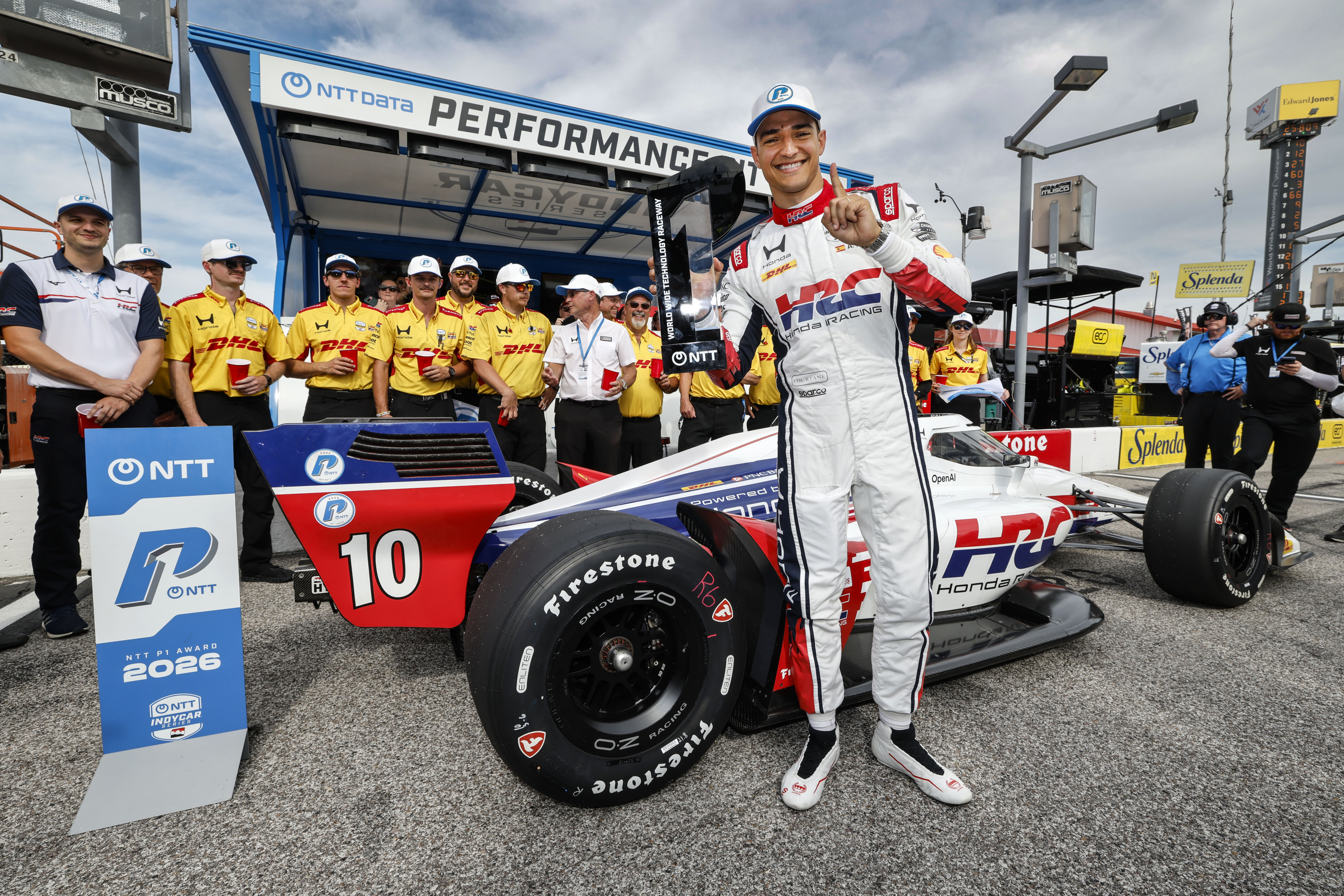 Palou ha completado en St. Louis un histórico póker de pole positions Michael L. Levitt
