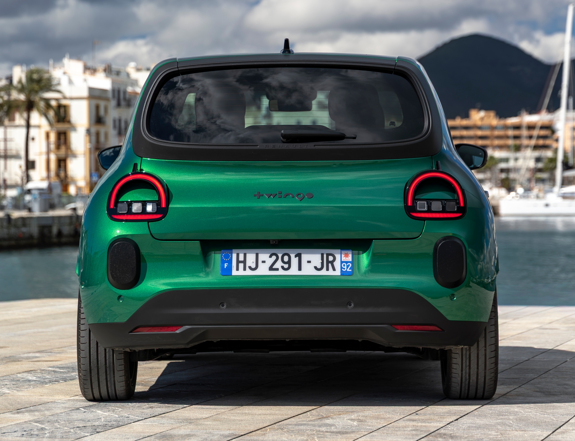 Estéticamente, el nuevo Twingo es incluso más atractivo que el original.