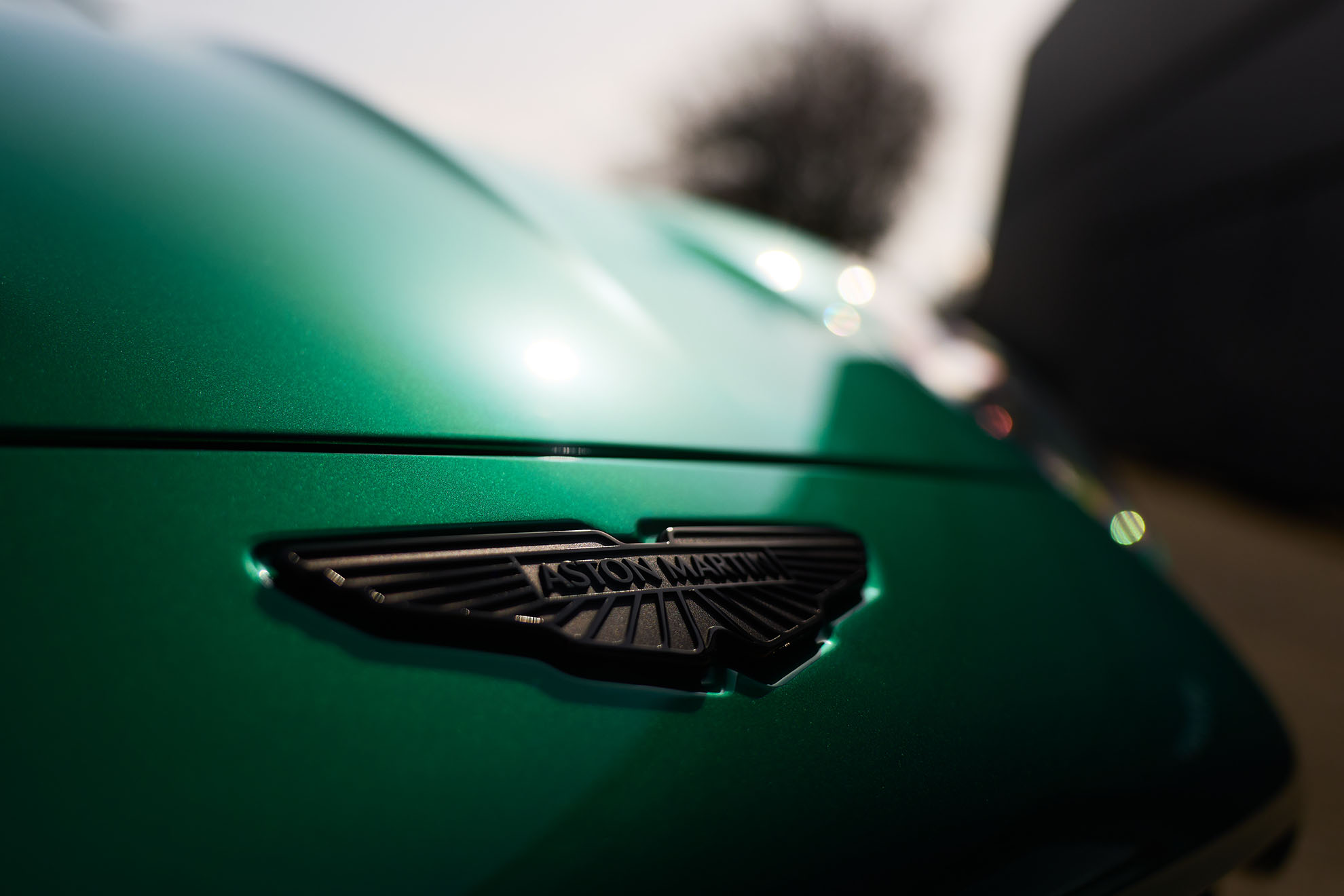 La sigla S añade deportividad al nombre de Aston Martin.