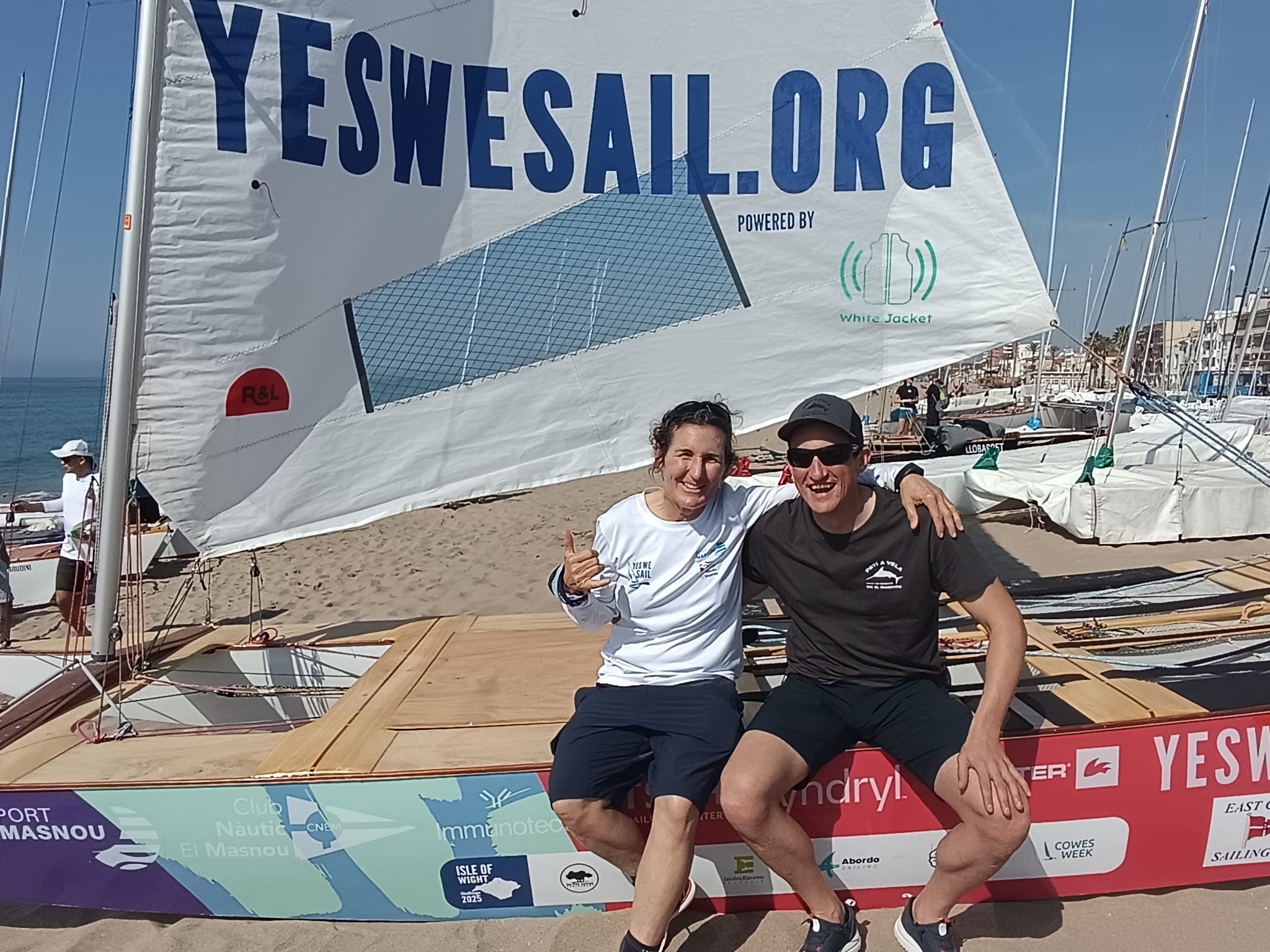 Dani Anglada junto a Mónica Azón.