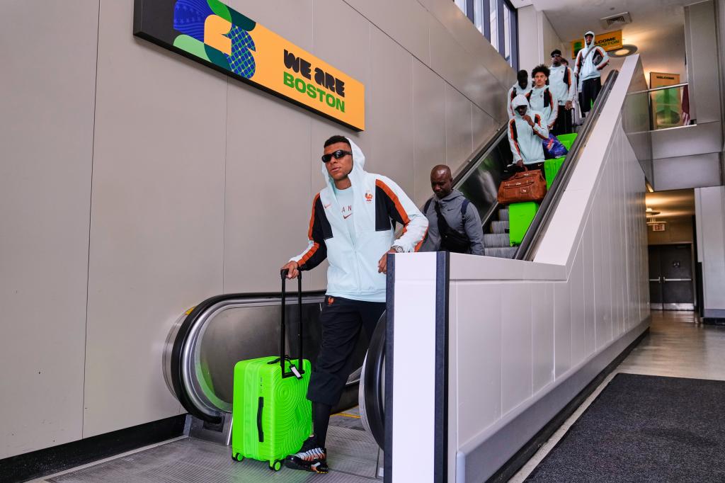 Mbappé lands in Boston to play the World Cup with France