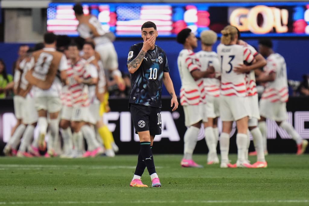 Almirón, tras encajar un gol contra Estados Unidos