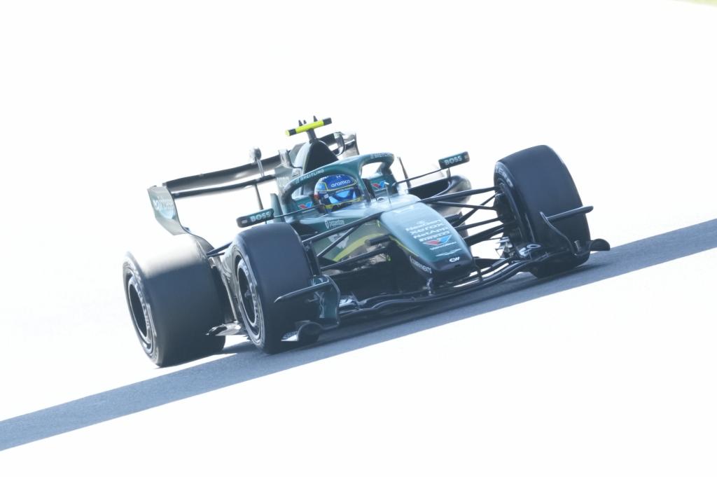 Alonso, in action.