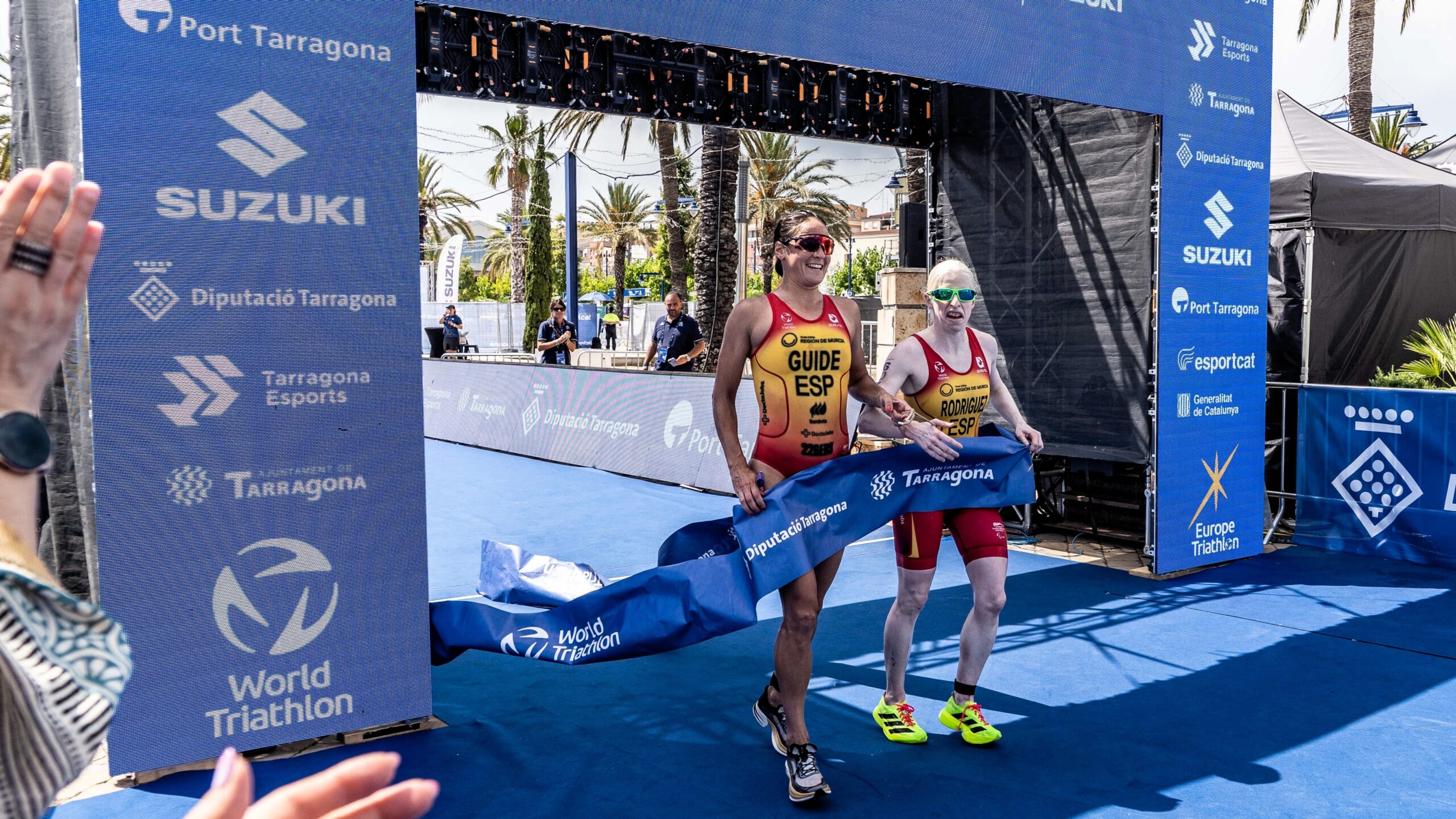 Susana Rodríguez y su guía Sara Pérez, campeonas de Europa en Tarragona. FETRI