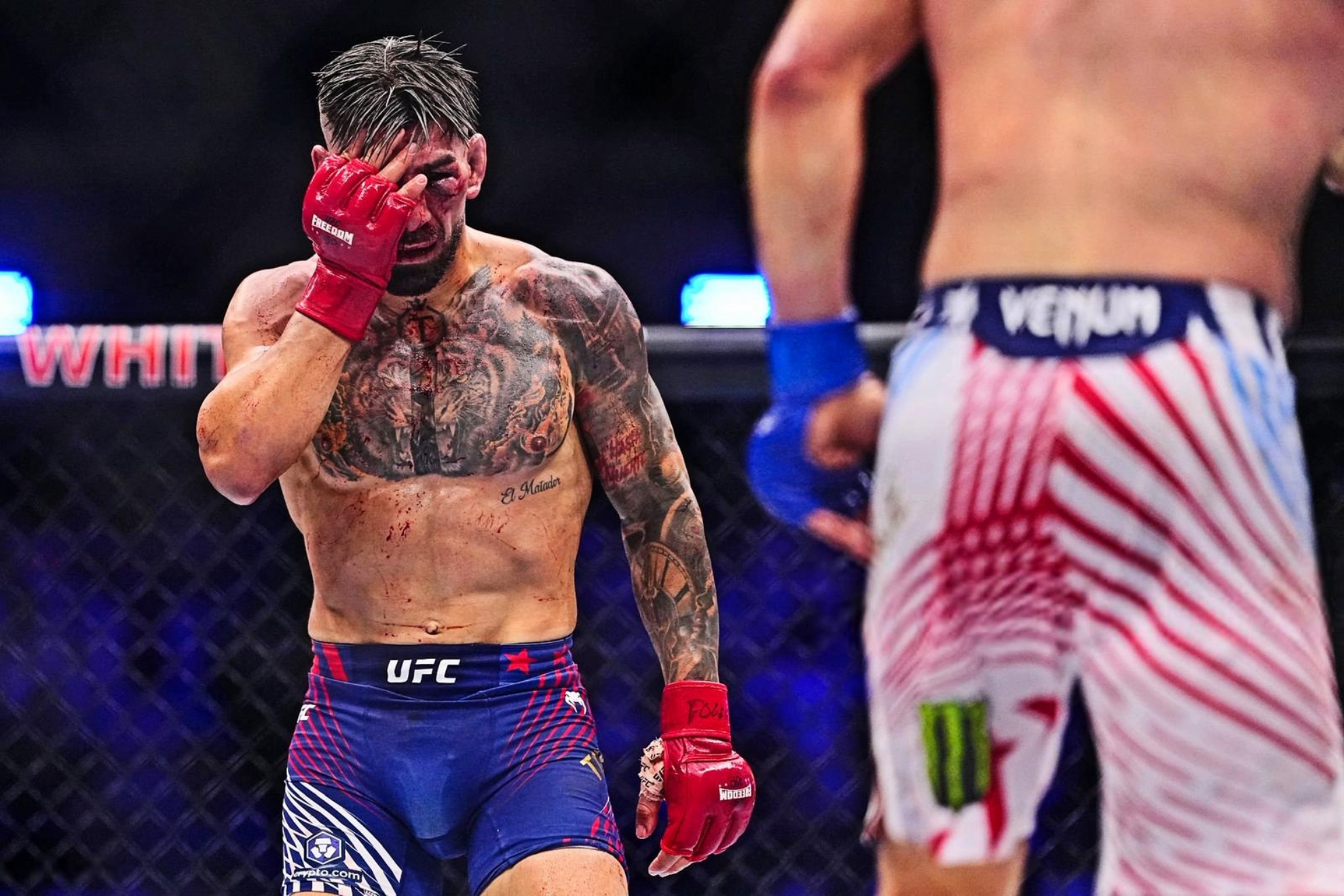 Ilia Topuria, durante el combate ante Gaethje.