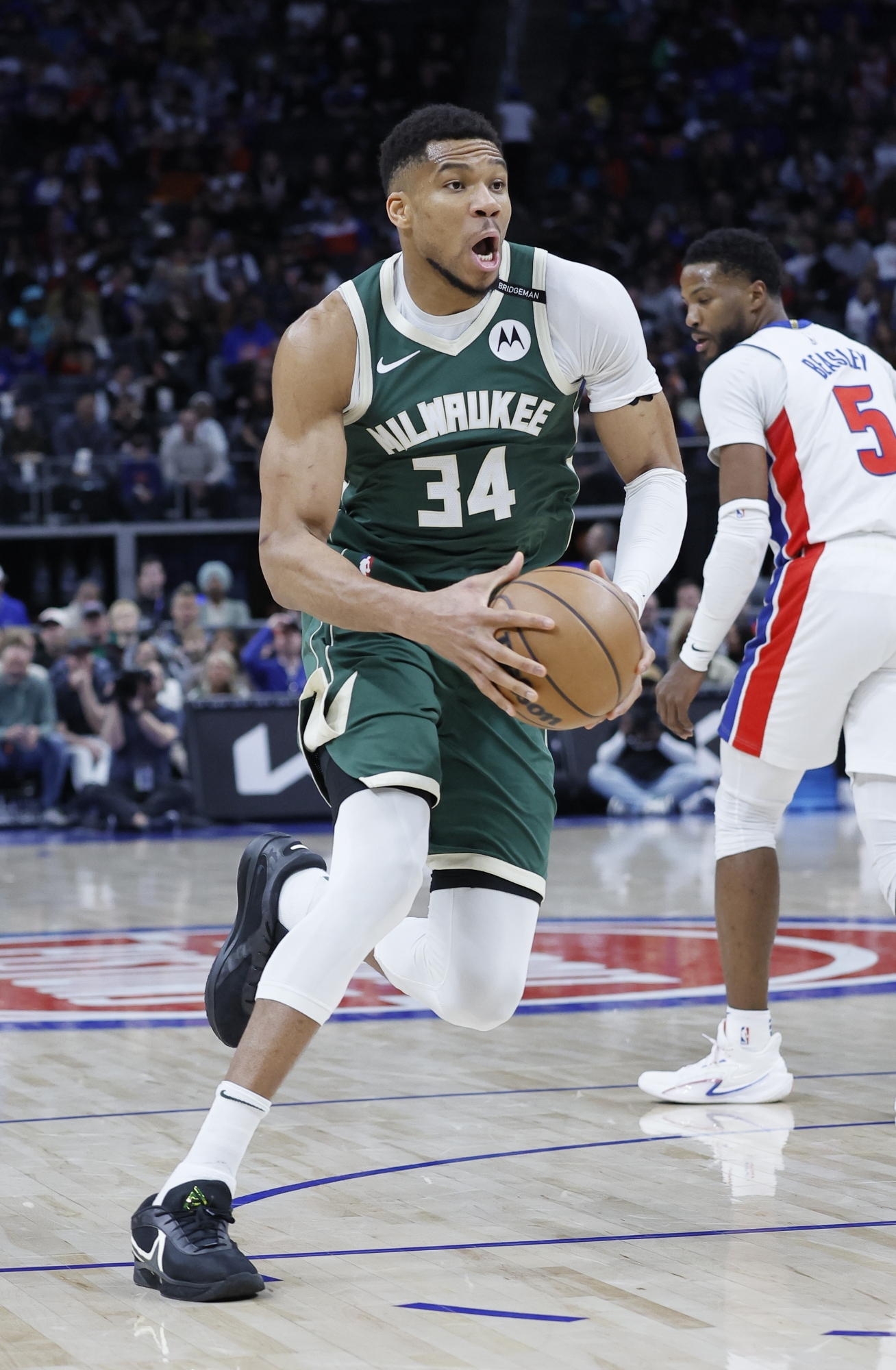 Giannis Antetokounmpo, en un encuentro ante los Pistons.