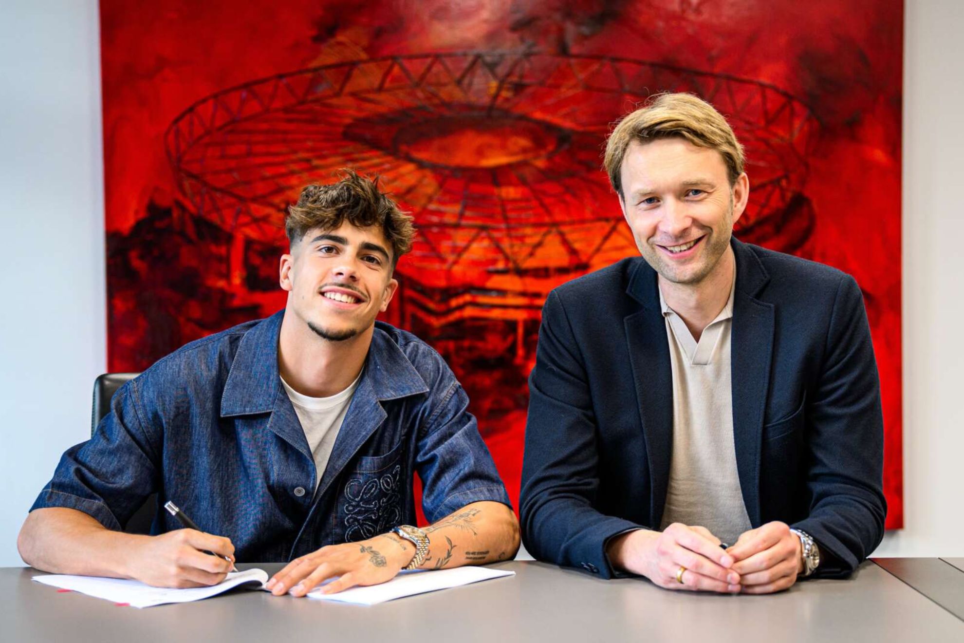 Afonso Moreira, junto a Simon Rolfes BAYER LEVERKUSEN