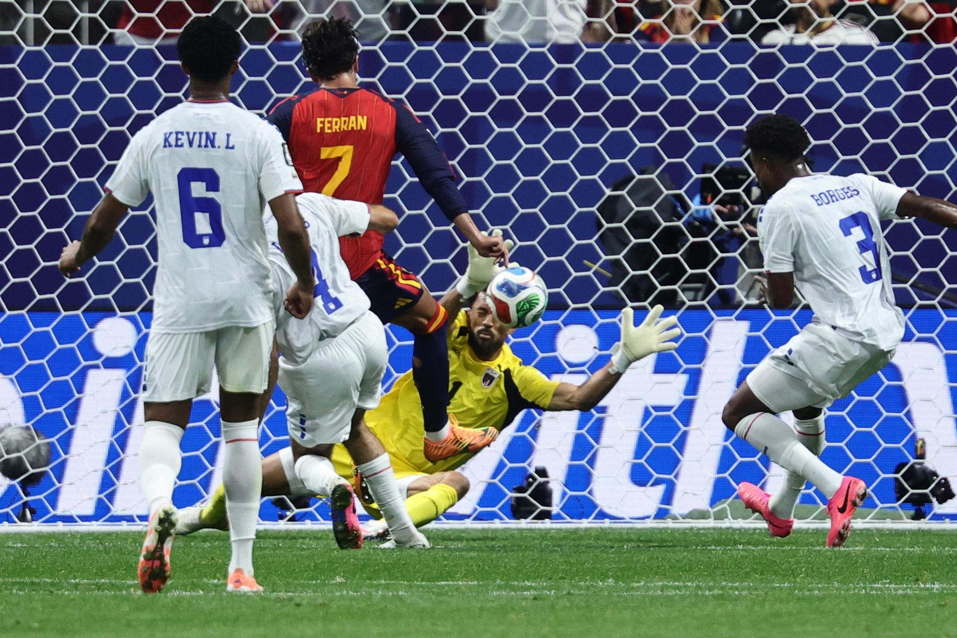 Partido de la Selección Española contra Cabo Verde