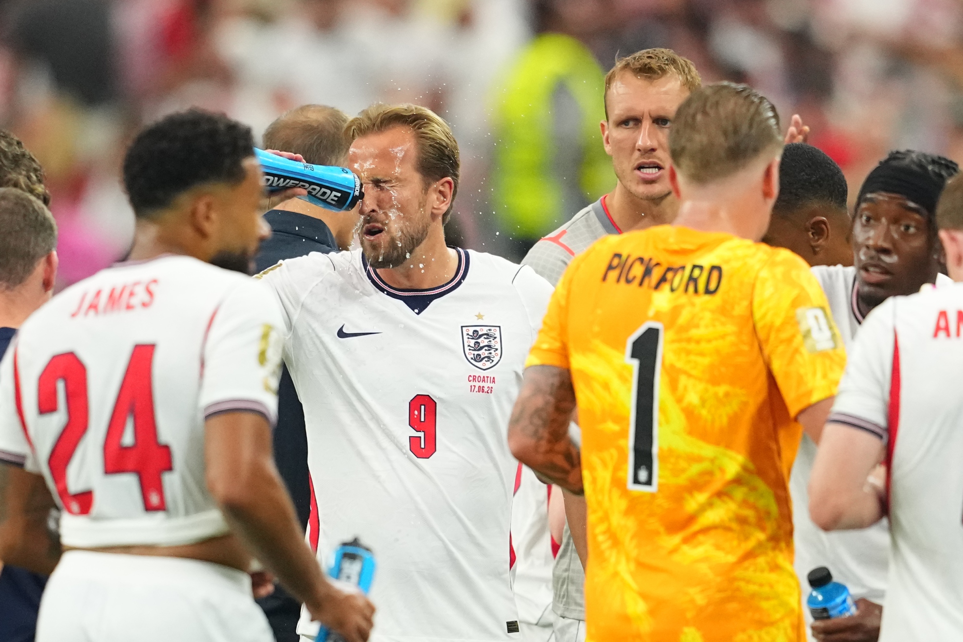 Harry Kane, on a hydration break.