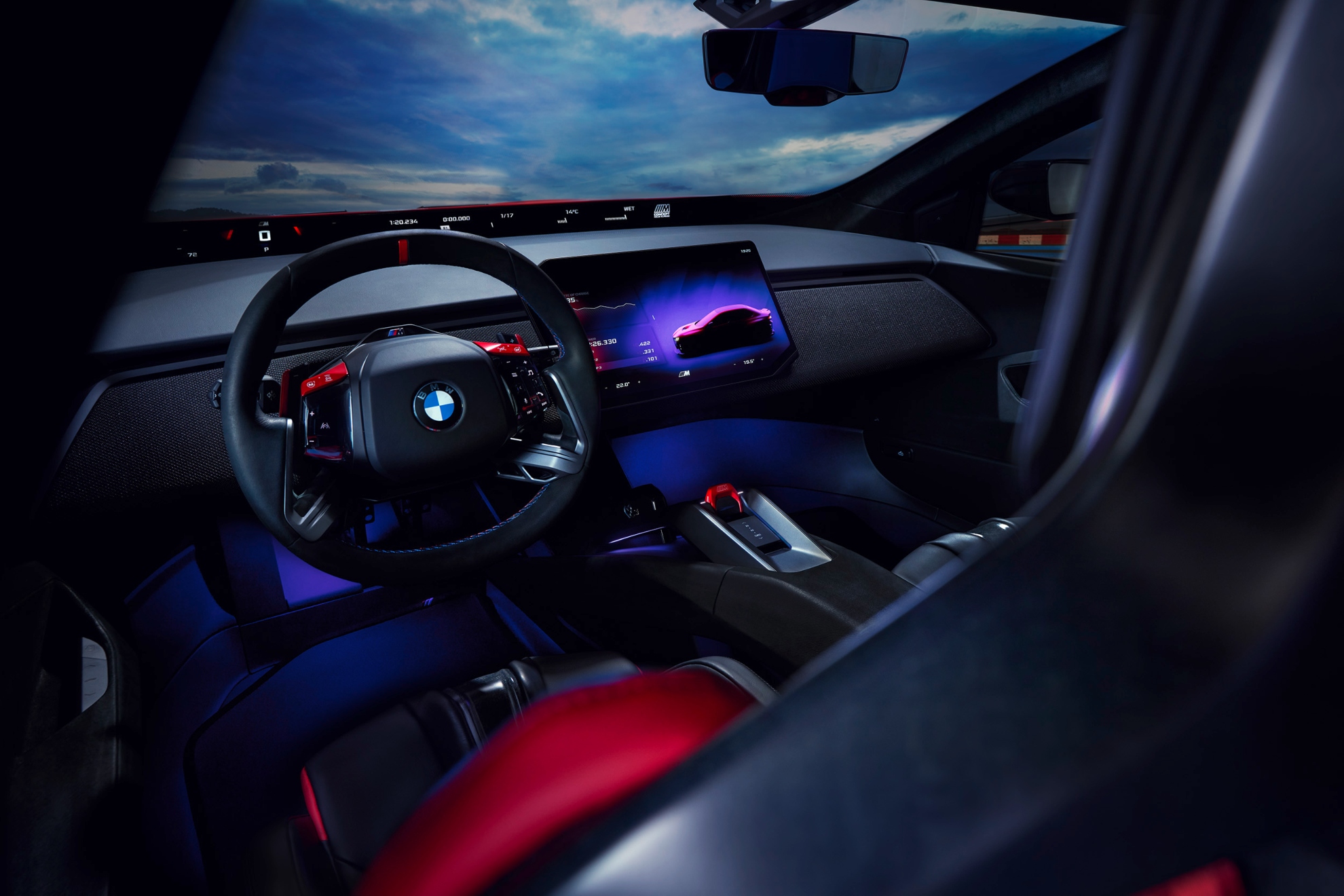 El interior responde a la nueva generación de habitáculos de BMW.