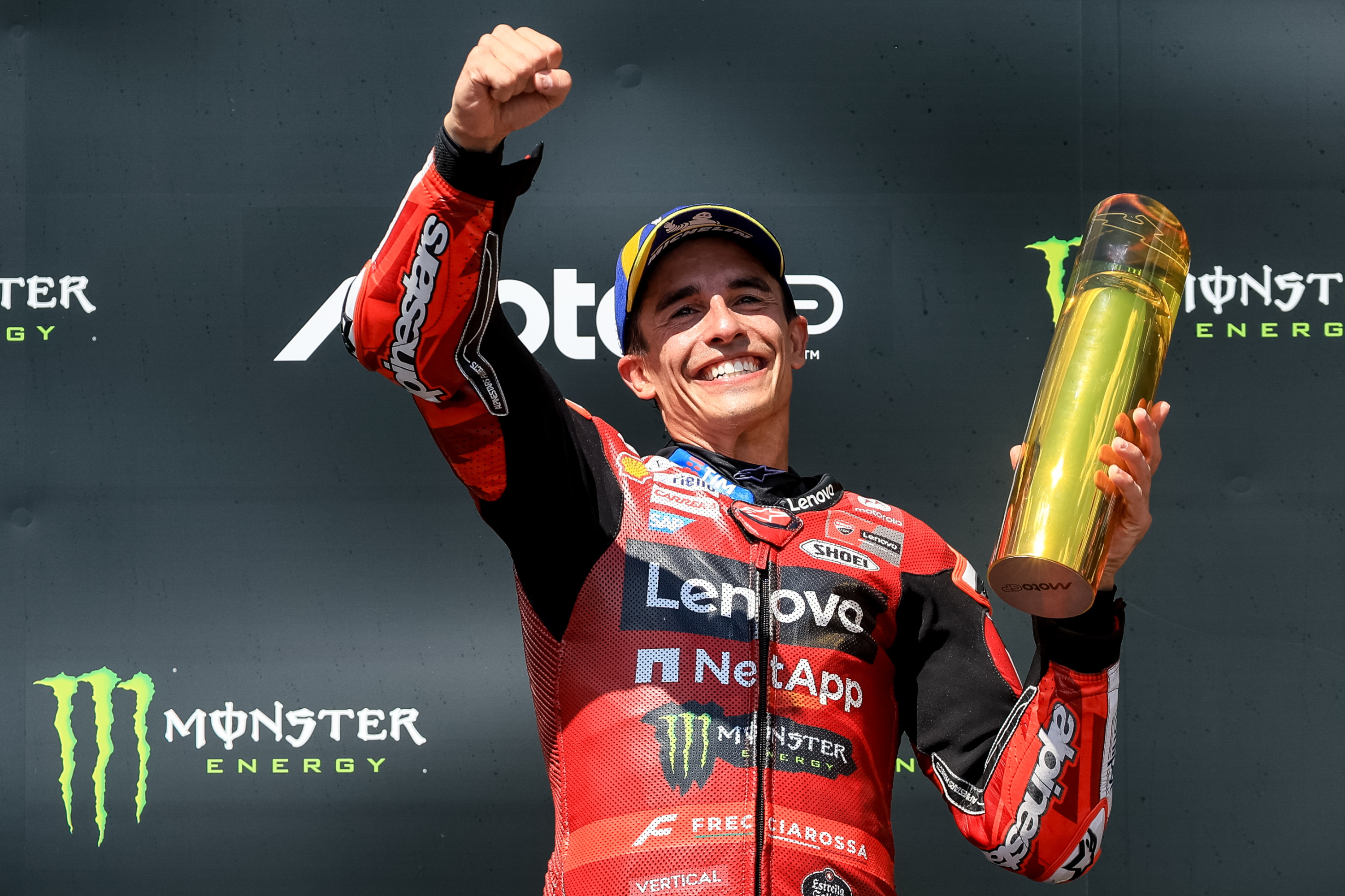 BRNO (Czech Republic), 21/06/2026.- Spanish MotoGP rider Marc Marquez of Ducati Lenovo Team celebrates on the podium after winning the Motorcycling Grand Prix of the Czech Republic at the Masaryk Circuit in Brno, Czech Republic, 21 June 2026. (Motociclismo, República Checa) EFE/EPA/MARTIN DIVISEK