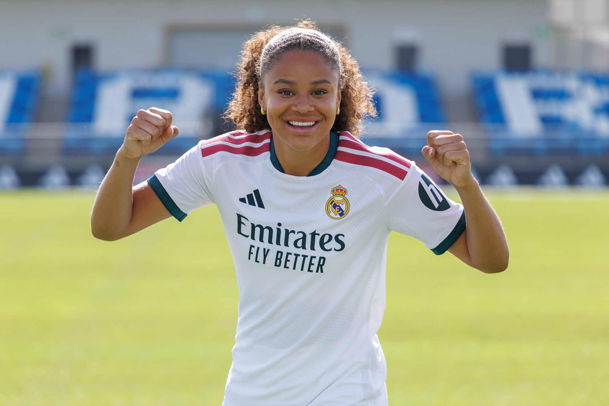 Felicia Schröder, tras ser presentada como jugadora del Real Madrid Real Madrid