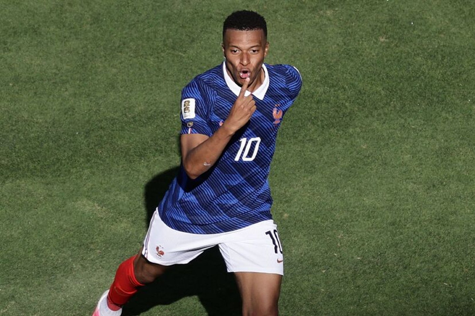 "If he is plugged in, Mbappé is the best in the world by far"