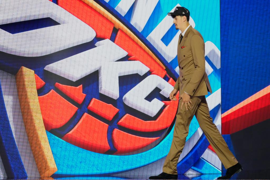Aday Mara fue seleccionado en el pick 12 del Draft 2026 por los Oklahoma City Thunder.