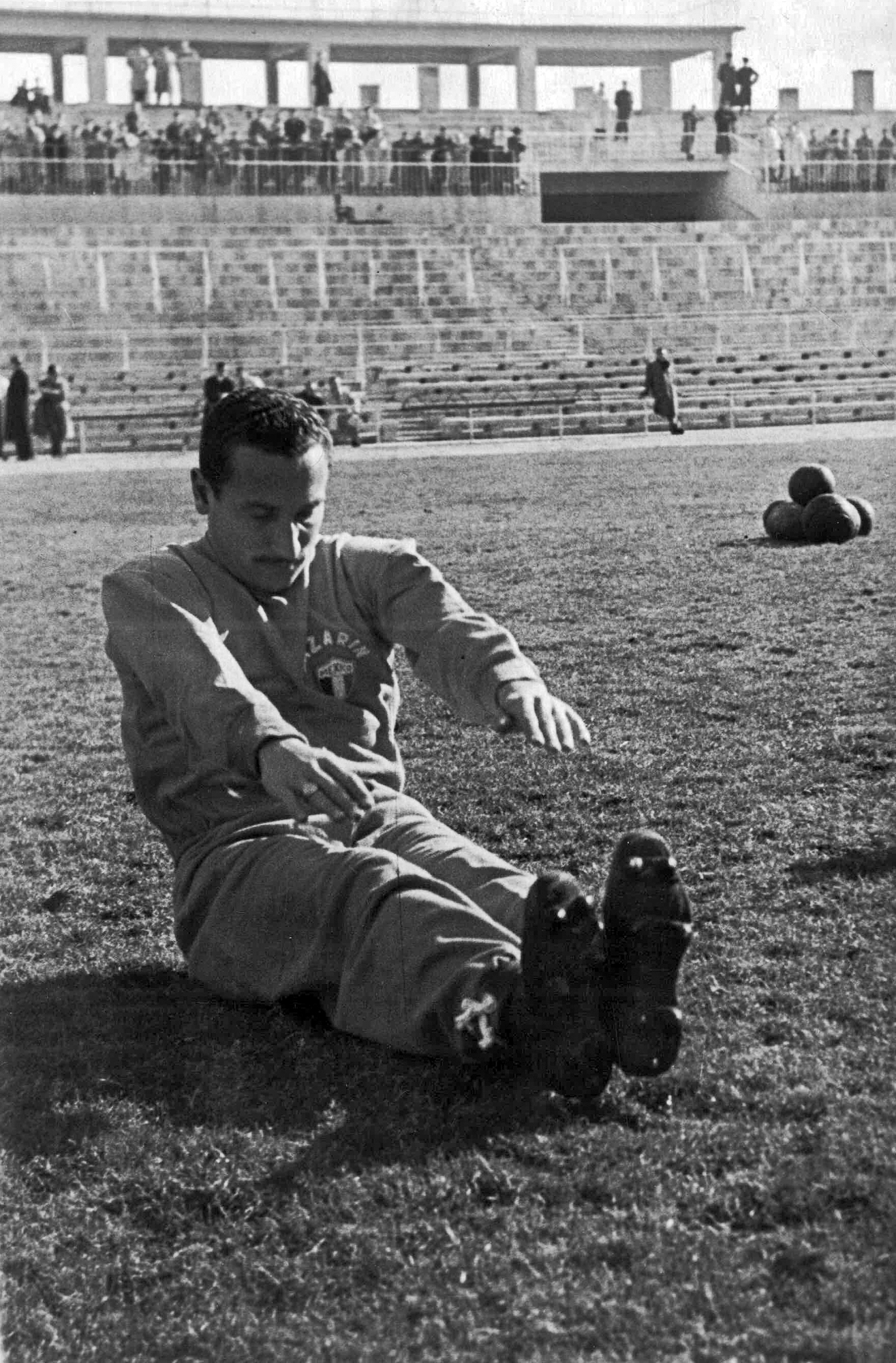 Casarín, during training.