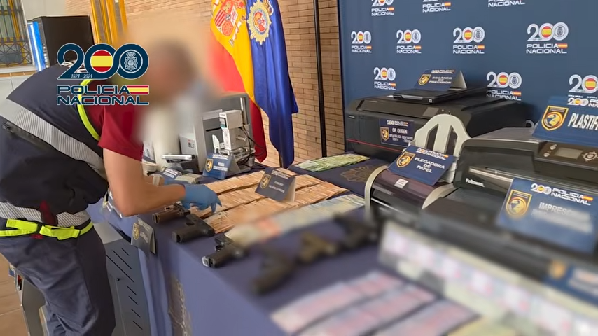 Imagen de los documentos incautados por la Policía Nacional