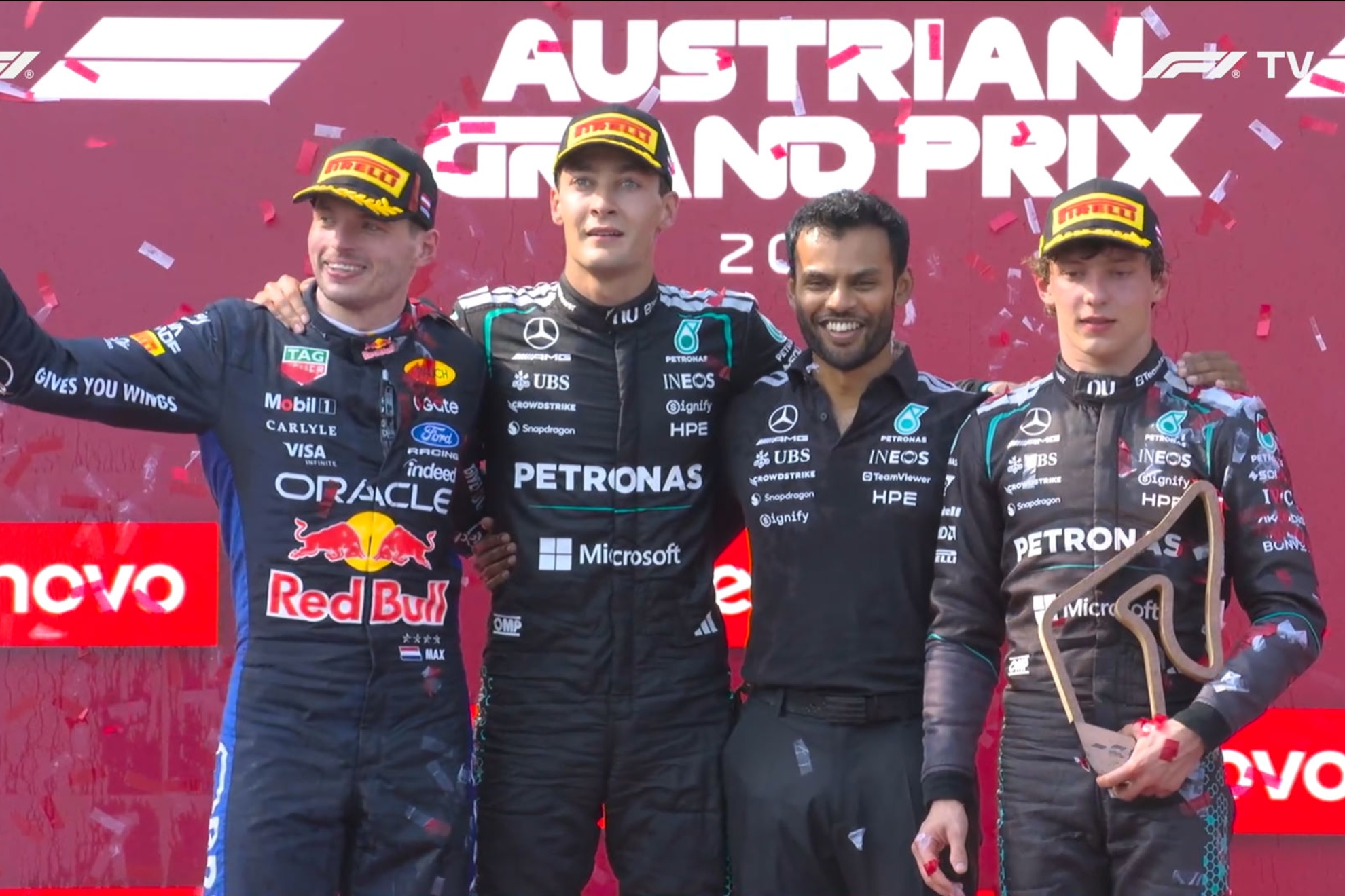 Podio final en Austria: Russell, Verstappen y Antonelli.