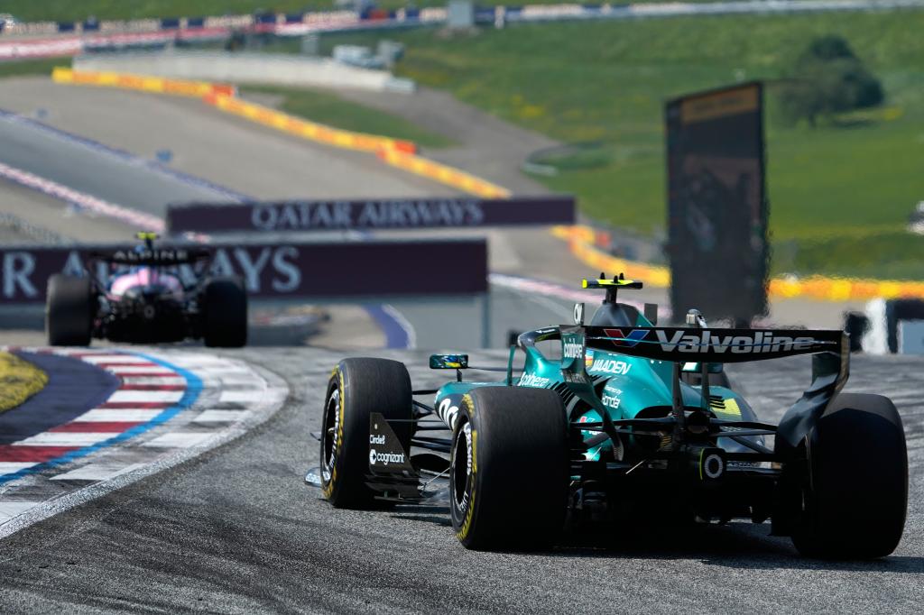 Alonso, precedido por Colapinto, en el GP de Austria. LAPRESSE