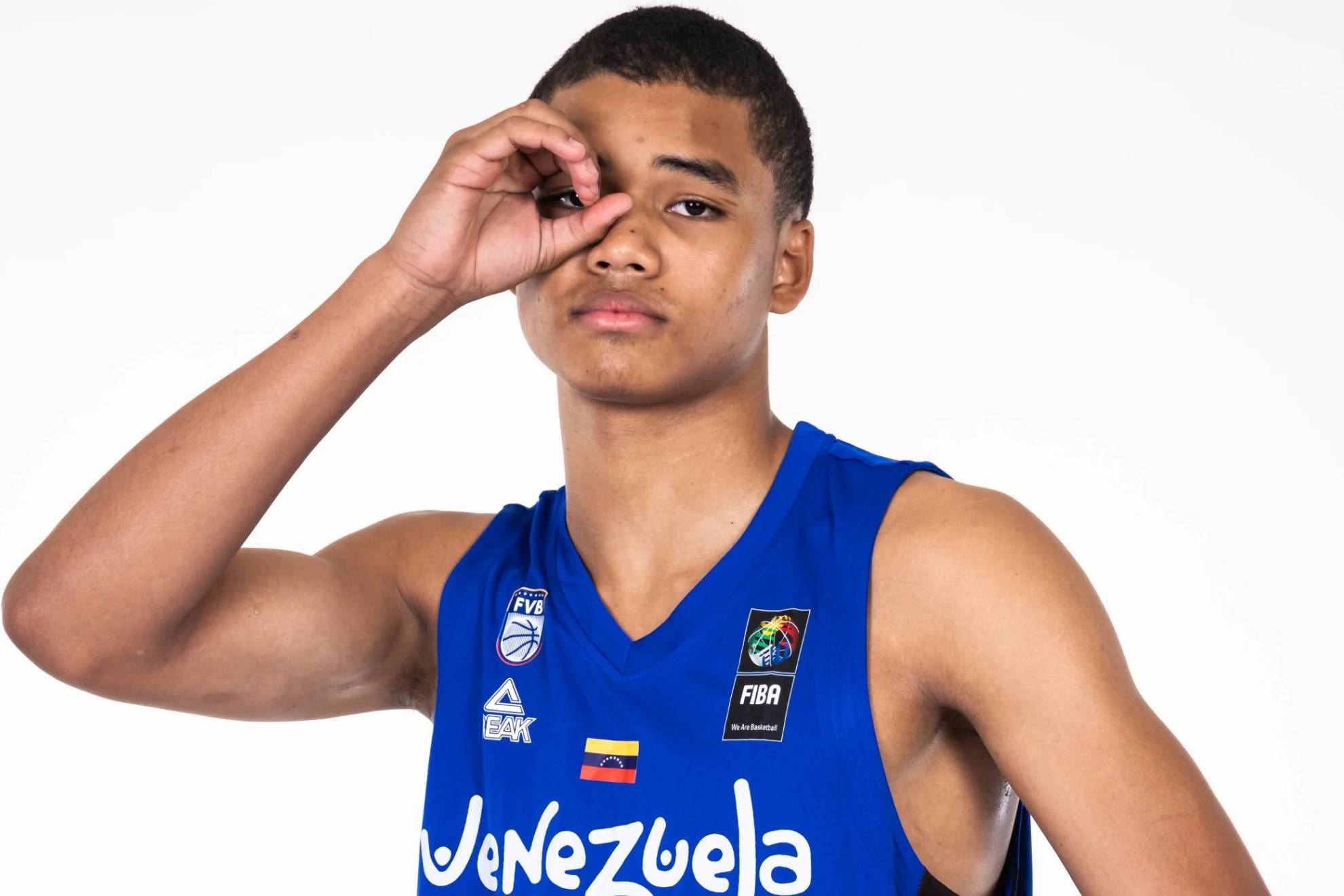 El único 2011 que disputa el Mundial U17 juega en España: Chris Echezuria FIBA
