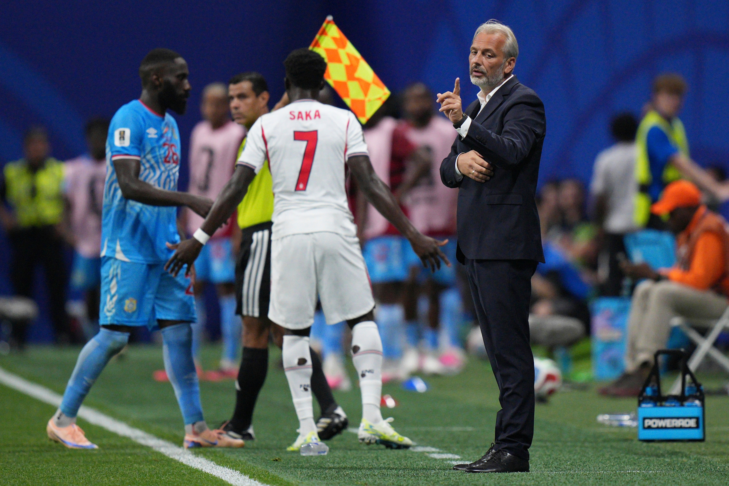 Desabre, seleccionador de Congo, se entera en directo de la muerte de su padre tras caer eliminado
