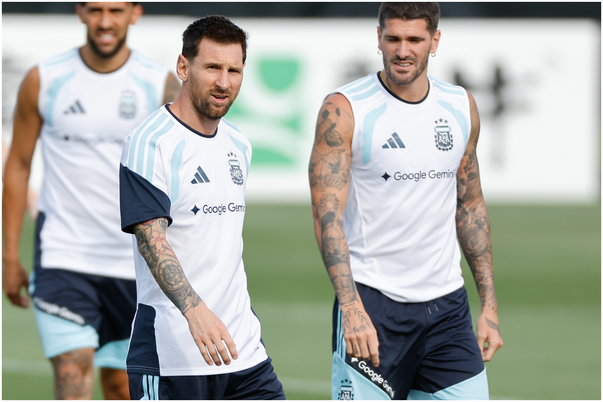 De Paul, junto a Messi.