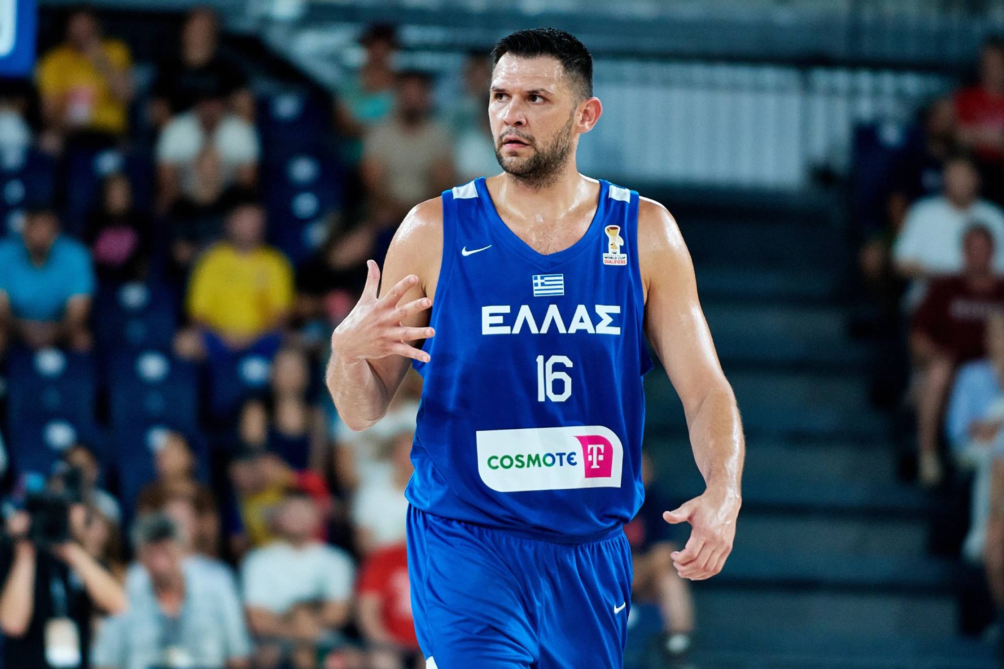 Kostas Papanikolau, durante el partido ante Rumanía. FIBA