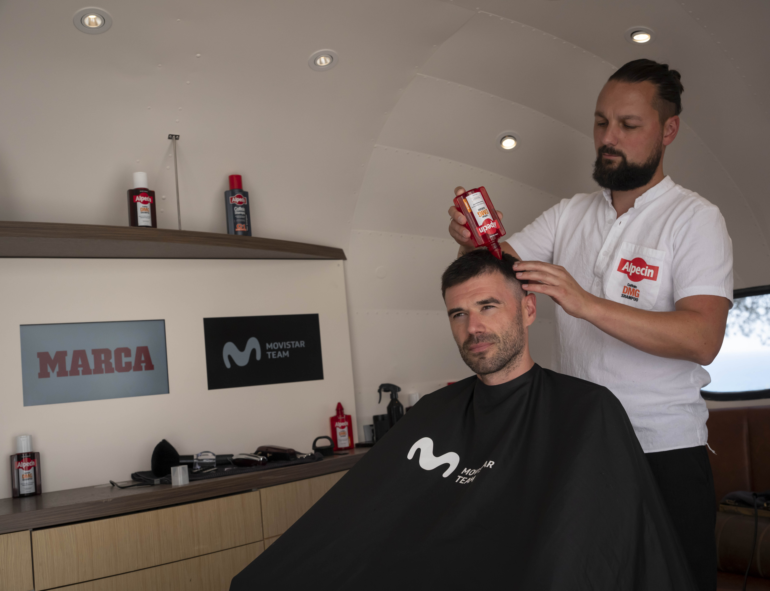 Iván Velasco, en la barbería de Alpecin.