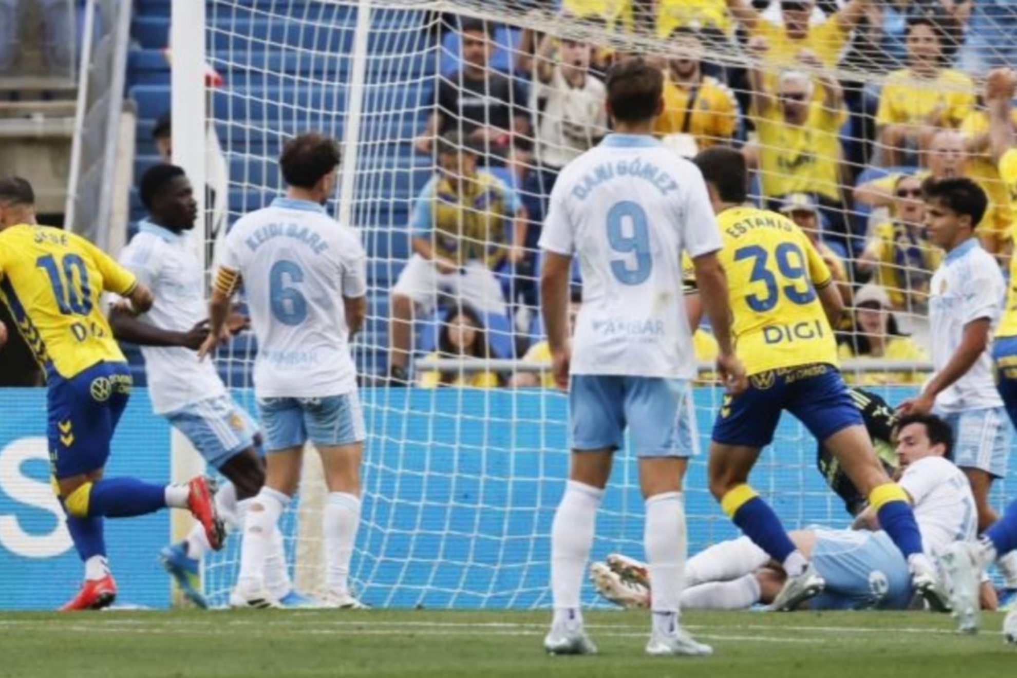 El Real Zaragoza jugará en 1ª REFE esta temporada.