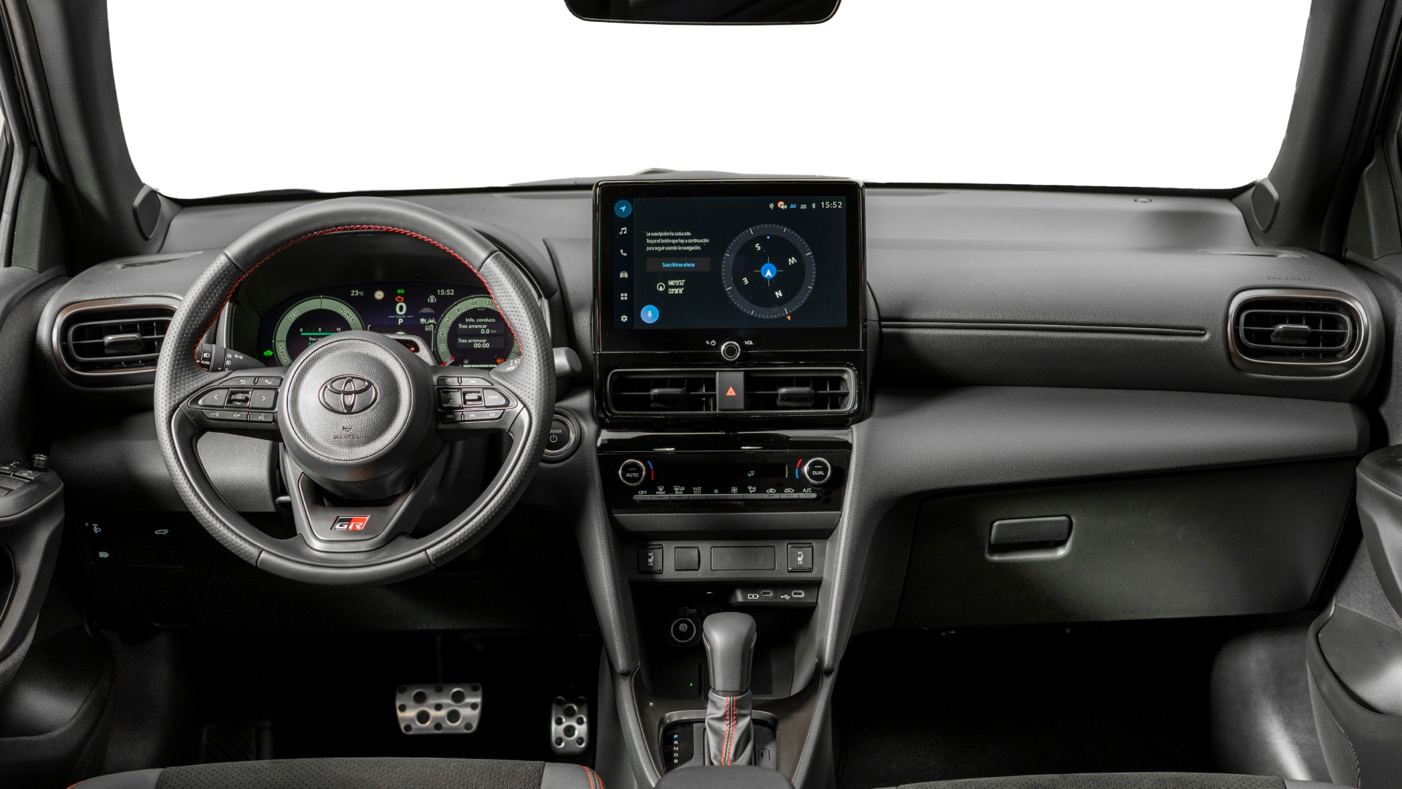 El interior del Yaris Cross 2026 ha sido profundamente renovado.